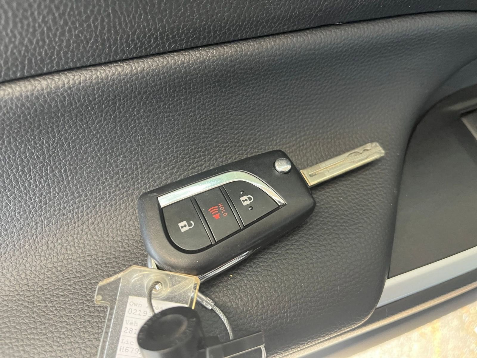 Thumbnail: 2025 Toyota RAV4 - 22