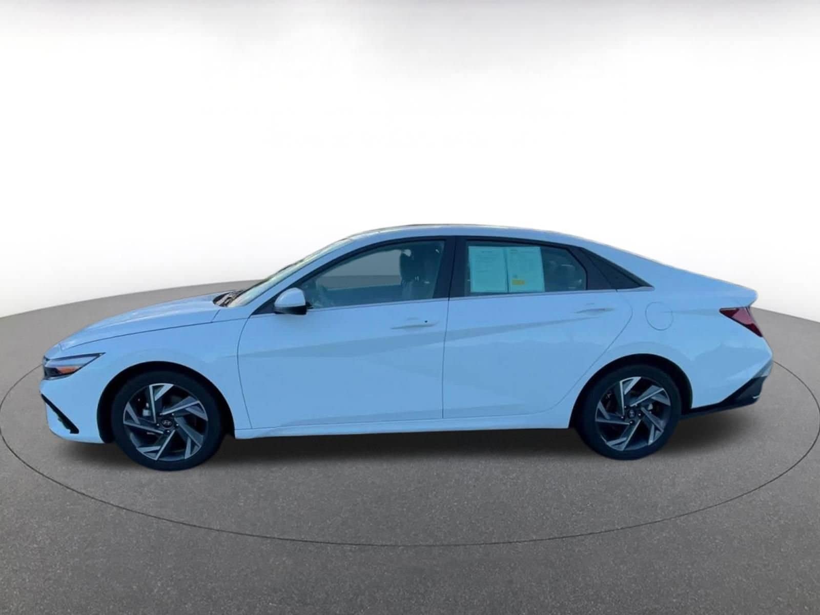 Thumbnail: 2025 Hyundai Elantra - 9