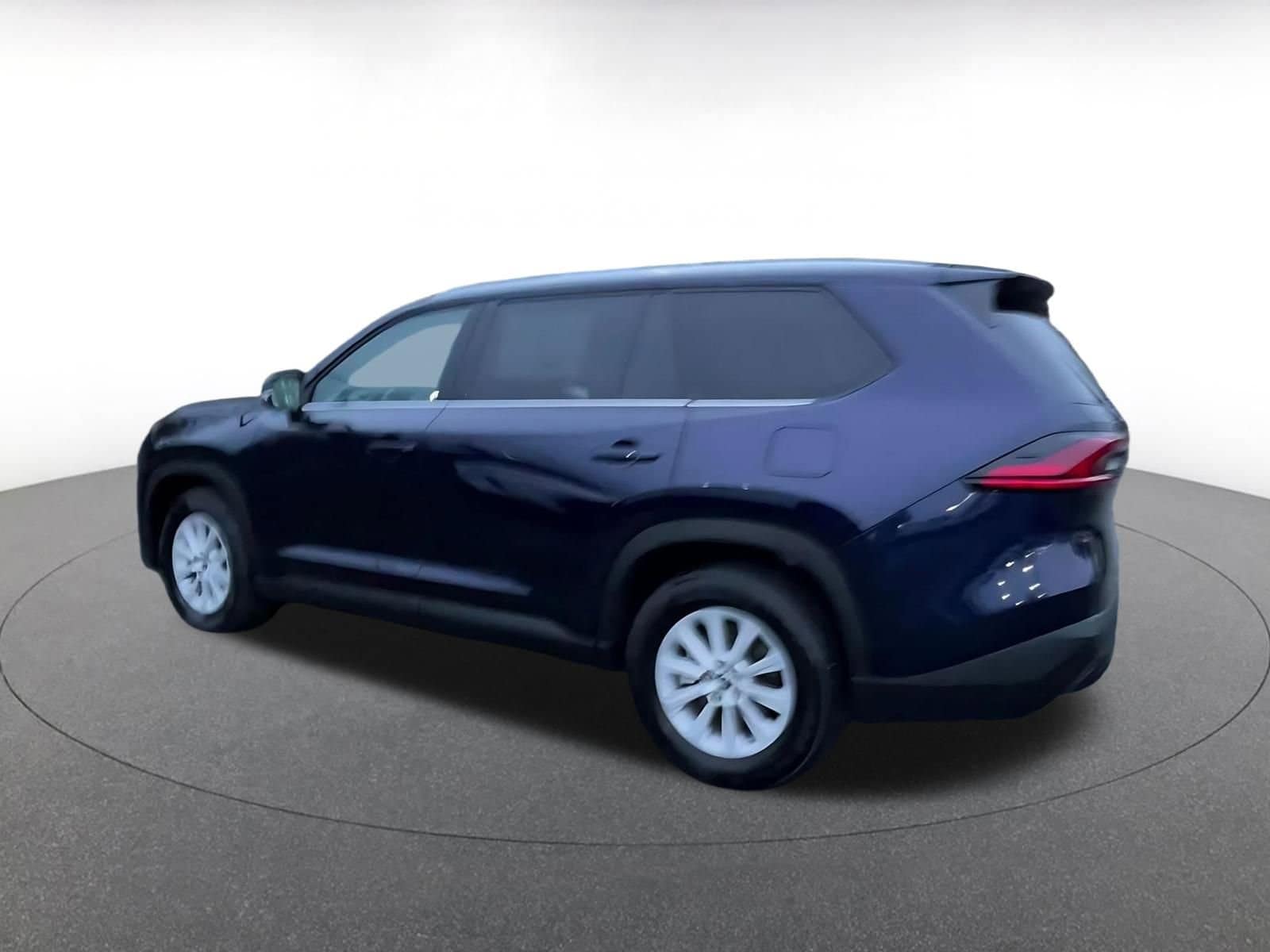 Thumbnail: 2025 Toyota Grand Highlander - 10