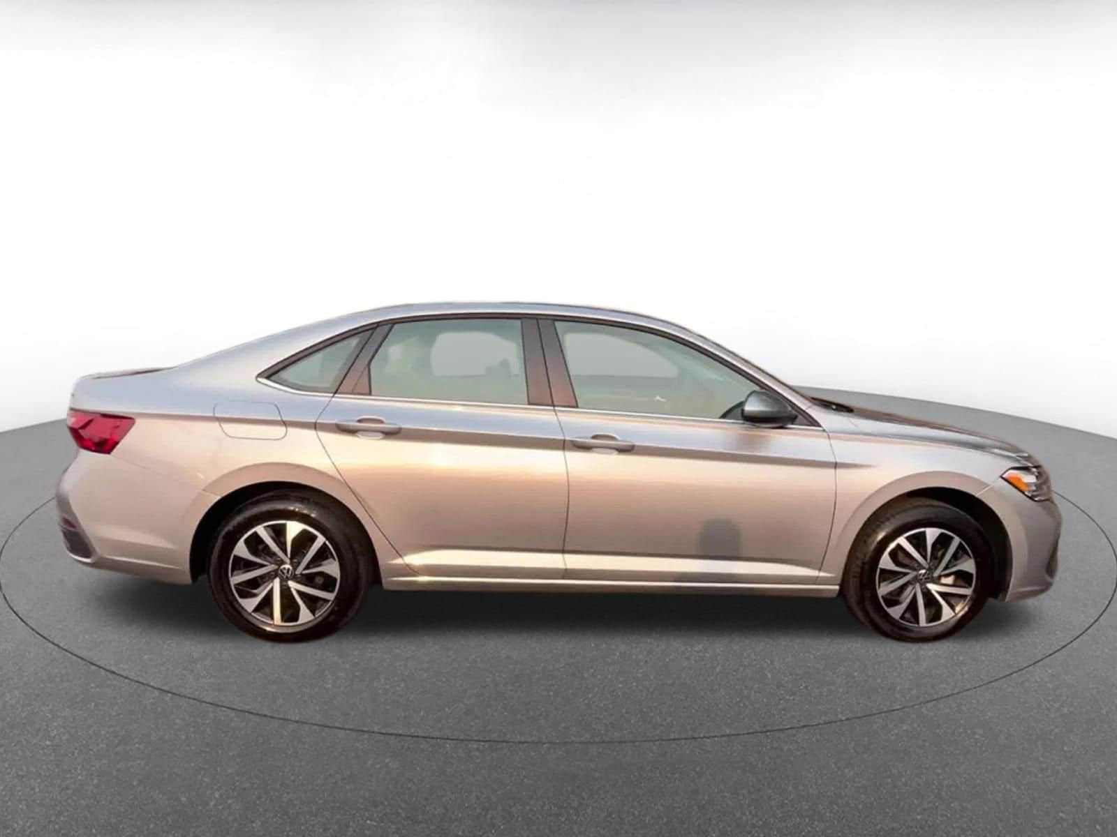 Thumbnail: 2024 Volkswagen Jetta - 16