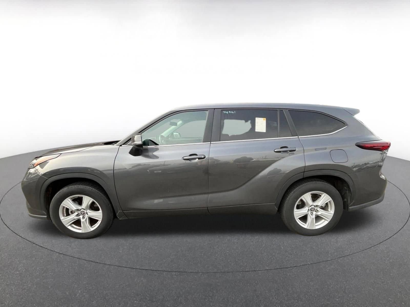 Thumbnail: 2025 Toyota Highlander - 4