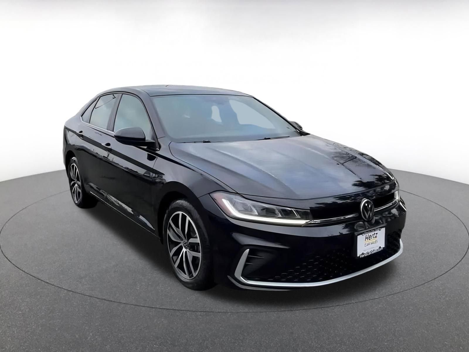 Thumbnail: 2025 Volkswagen Jetta - 3