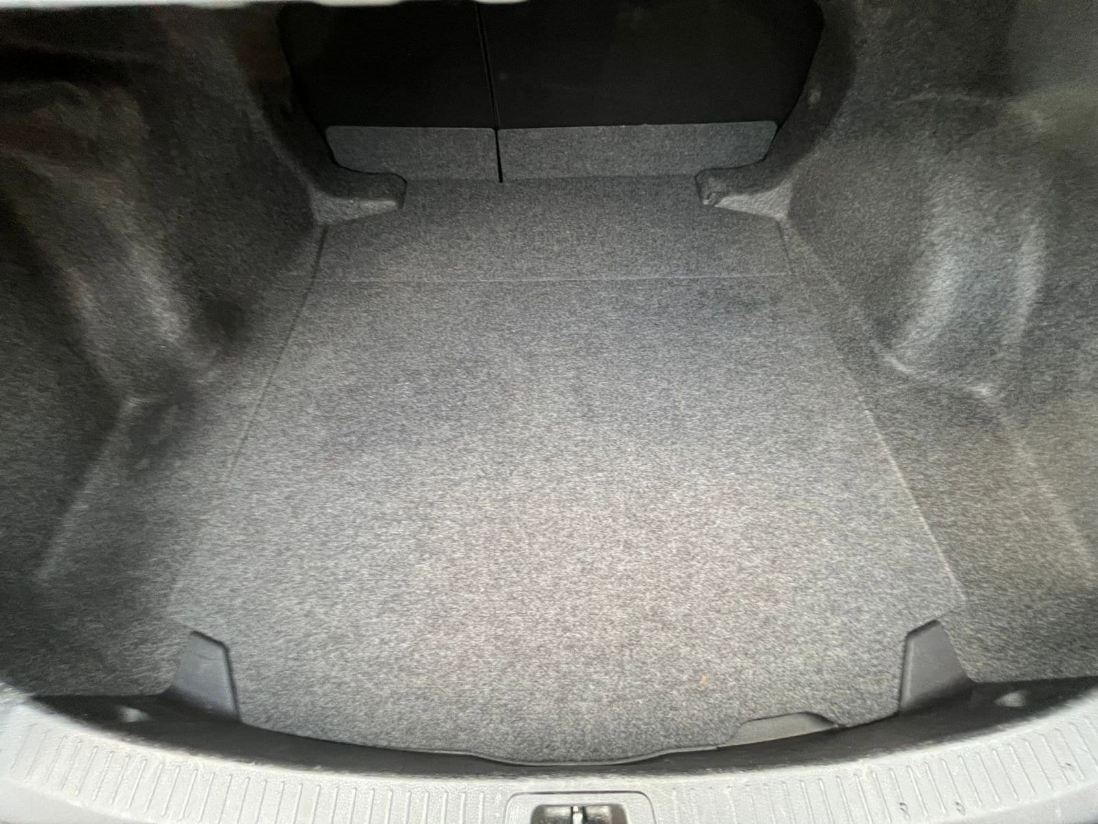 Thumbnail: 2025 Toyota Corolla - 31