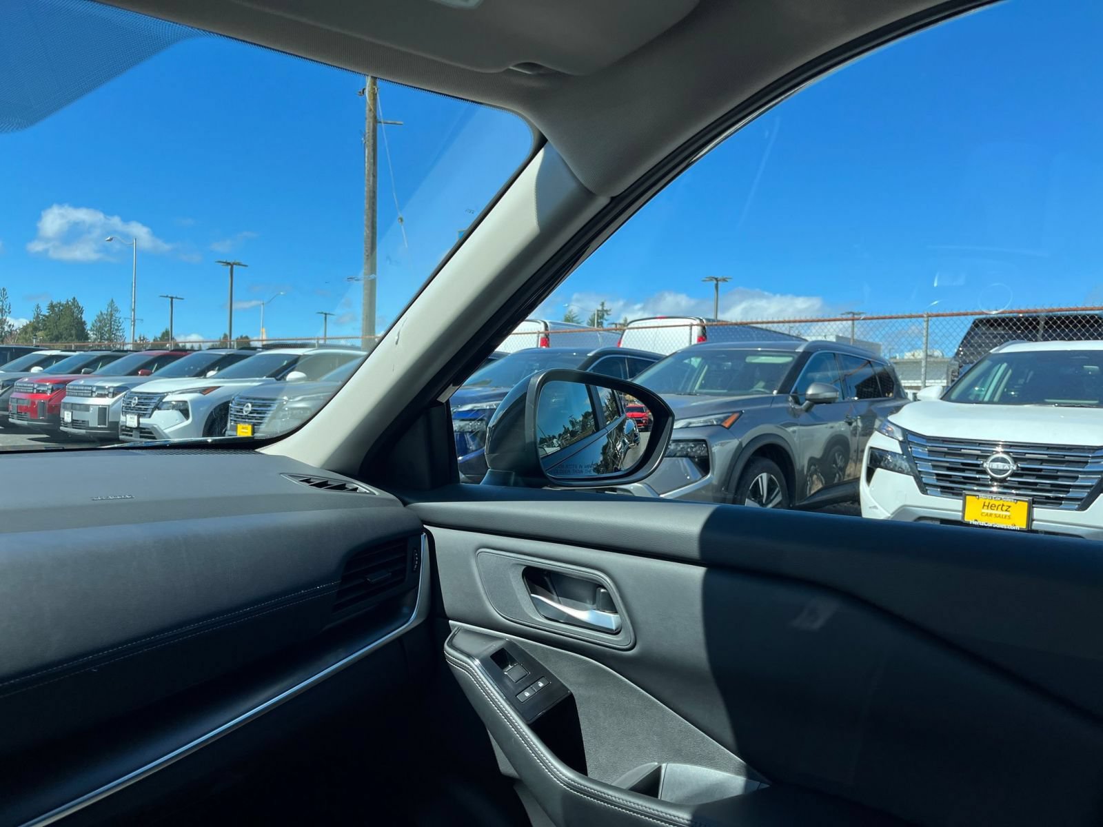 Thumbnail: 2026 Nissan Rogue - 32