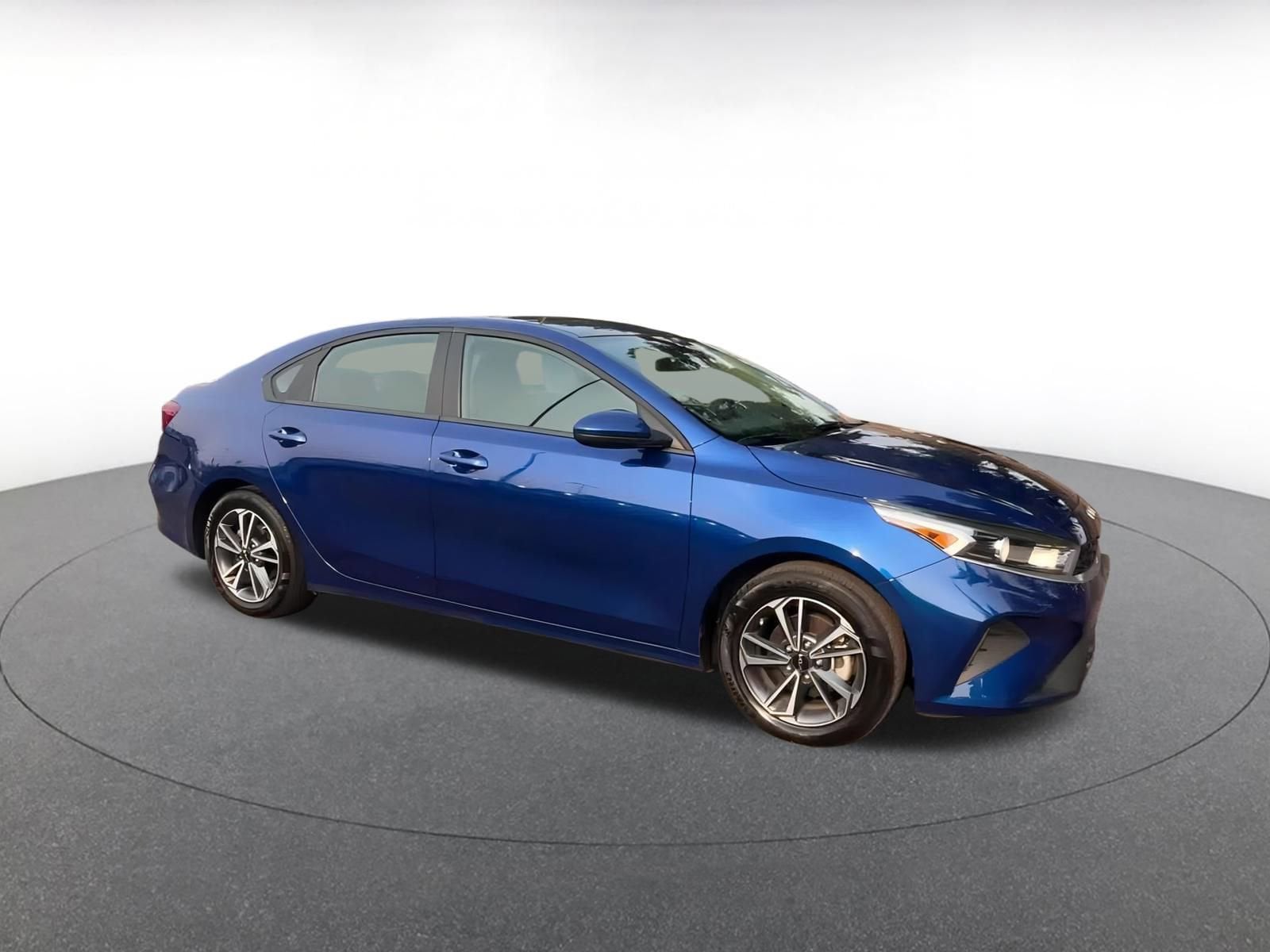 Thumbnail: 2024 Kia Forte - 2