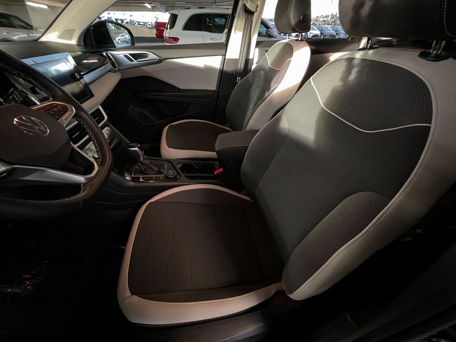 Thumbnail: 2025 Volkswagen Taos - 27