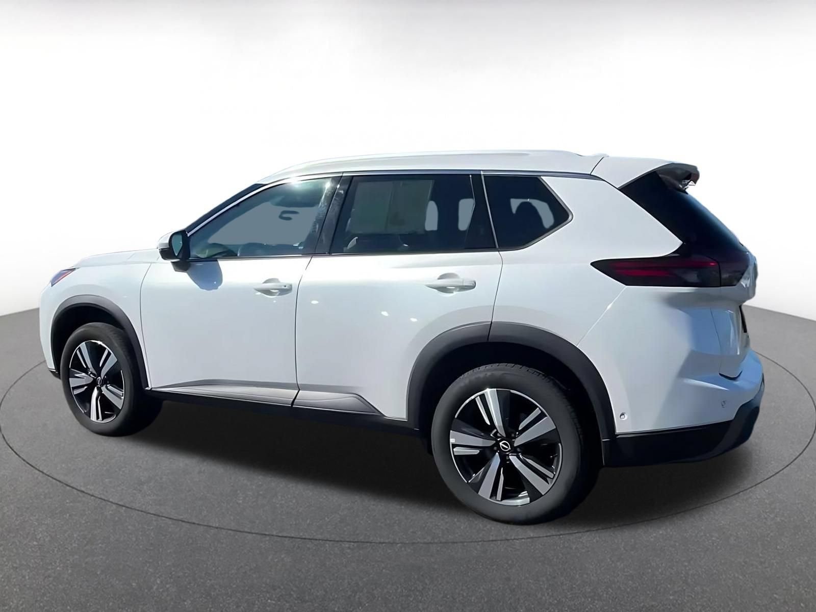 Thumbnail: 2026 Nissan Rogue - 8