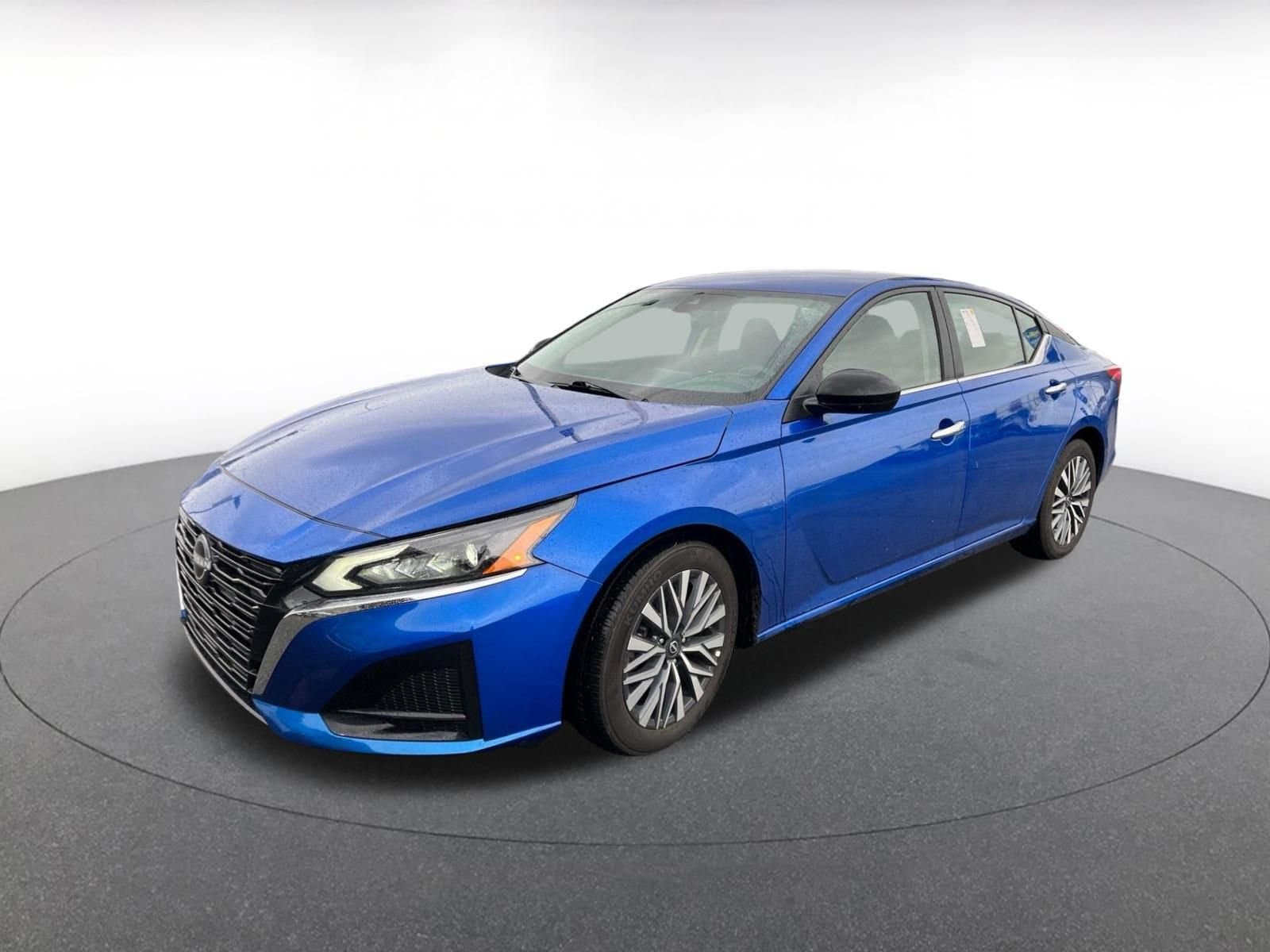 Thumbnail: 2025 Nissan Altima - 3