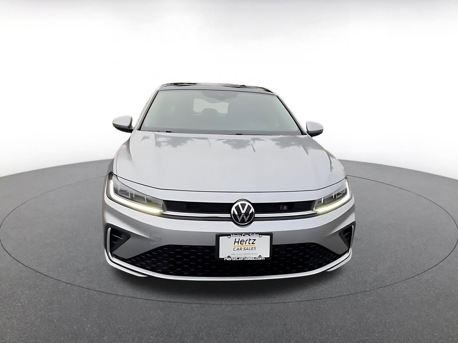 Thumbnail: 2025 Volkswagen Jetta - 4