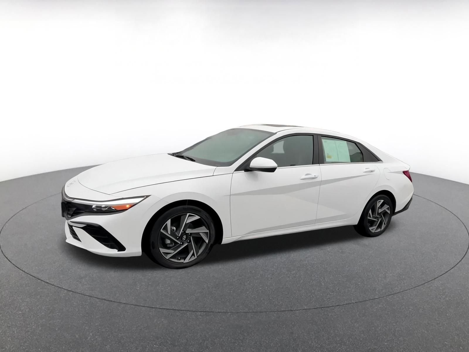 Thumbnail: 2025 Hyundai Elantra - 8