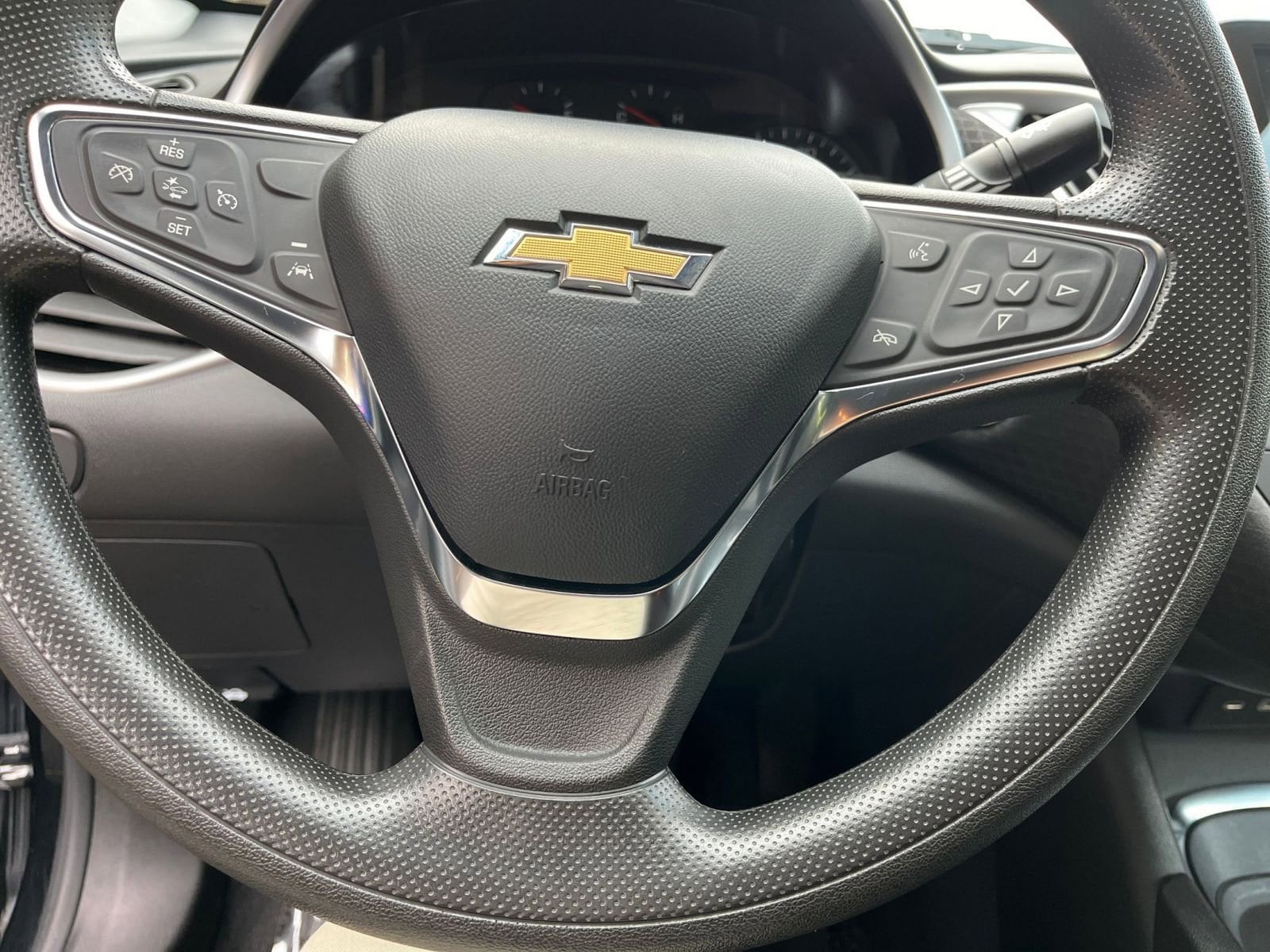 Thumbnail: 2023 Chevrolet Malibu - 28