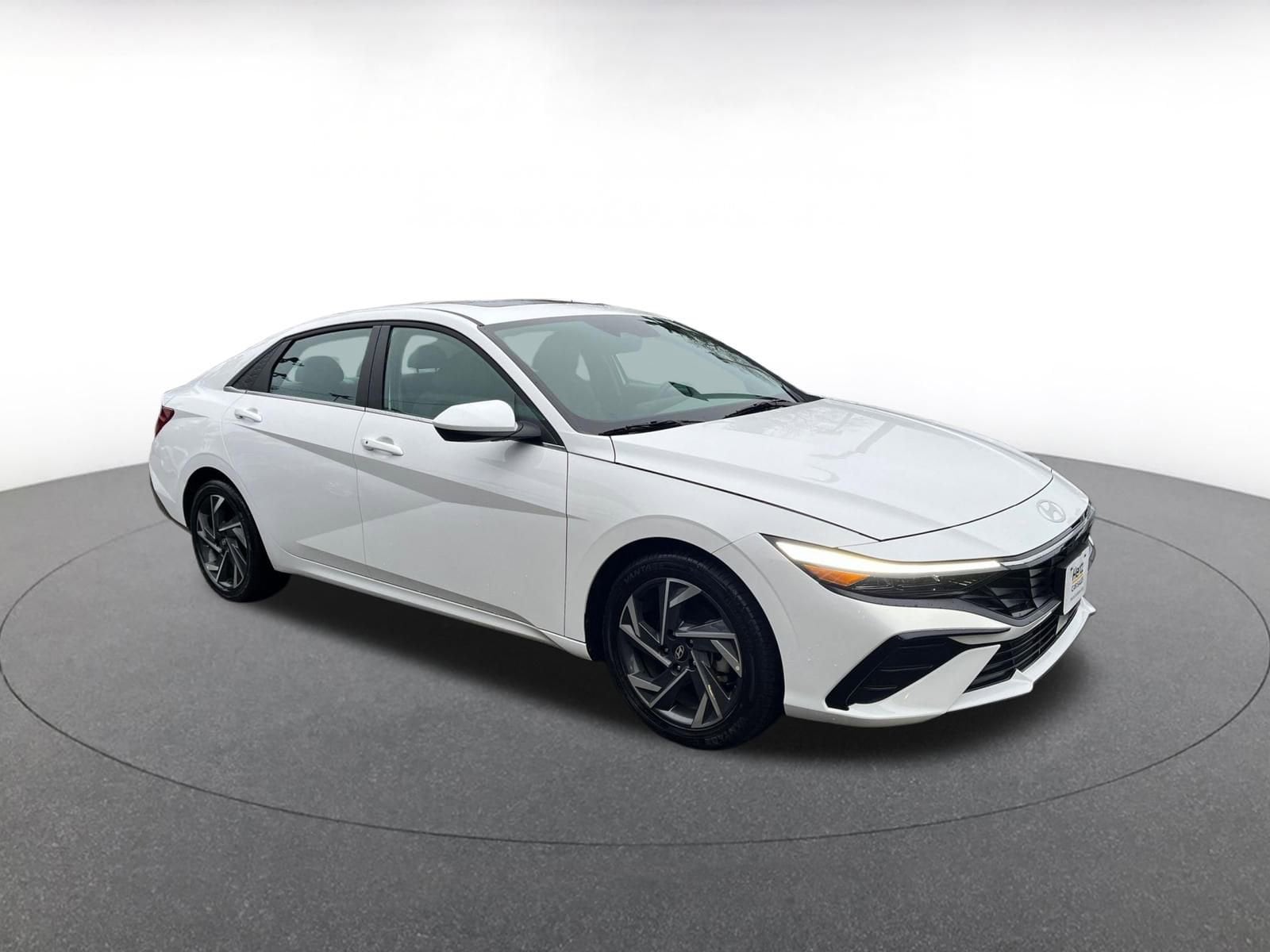 Thumbnail: 2025 Hyundai Elantra - 1