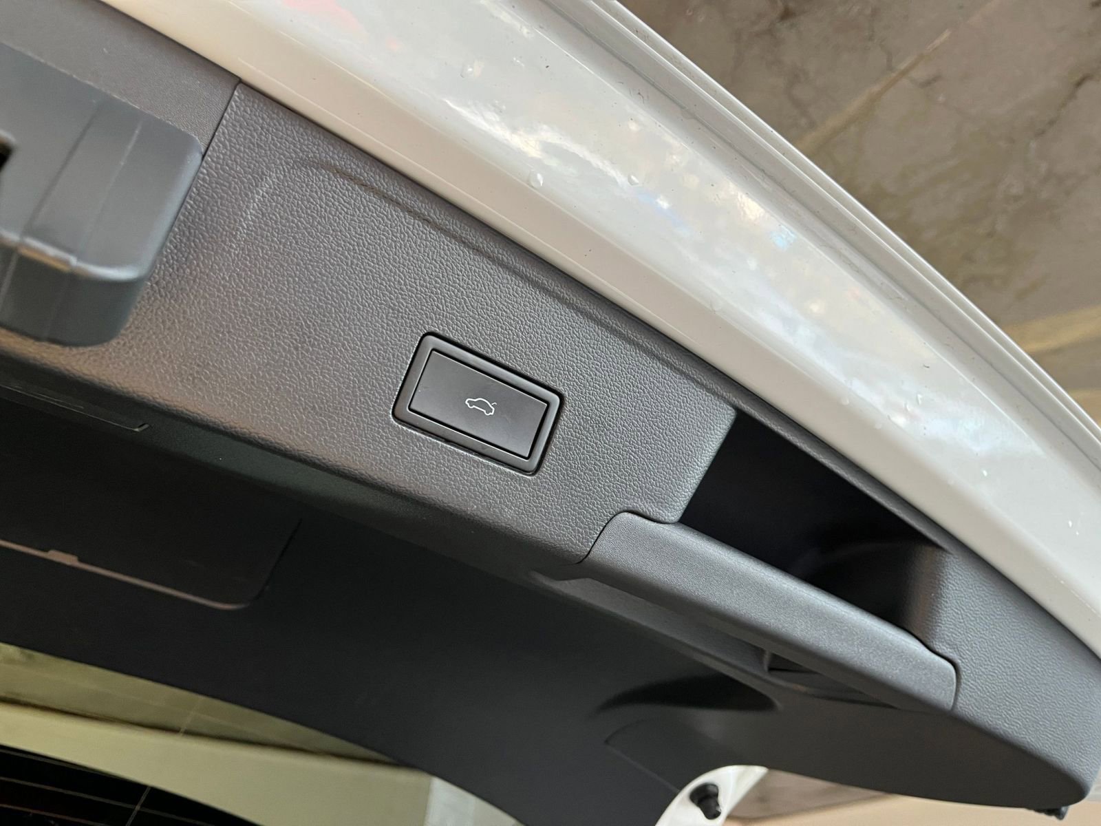 Thumbnail: 2025 Volkswagen Atlas - 24