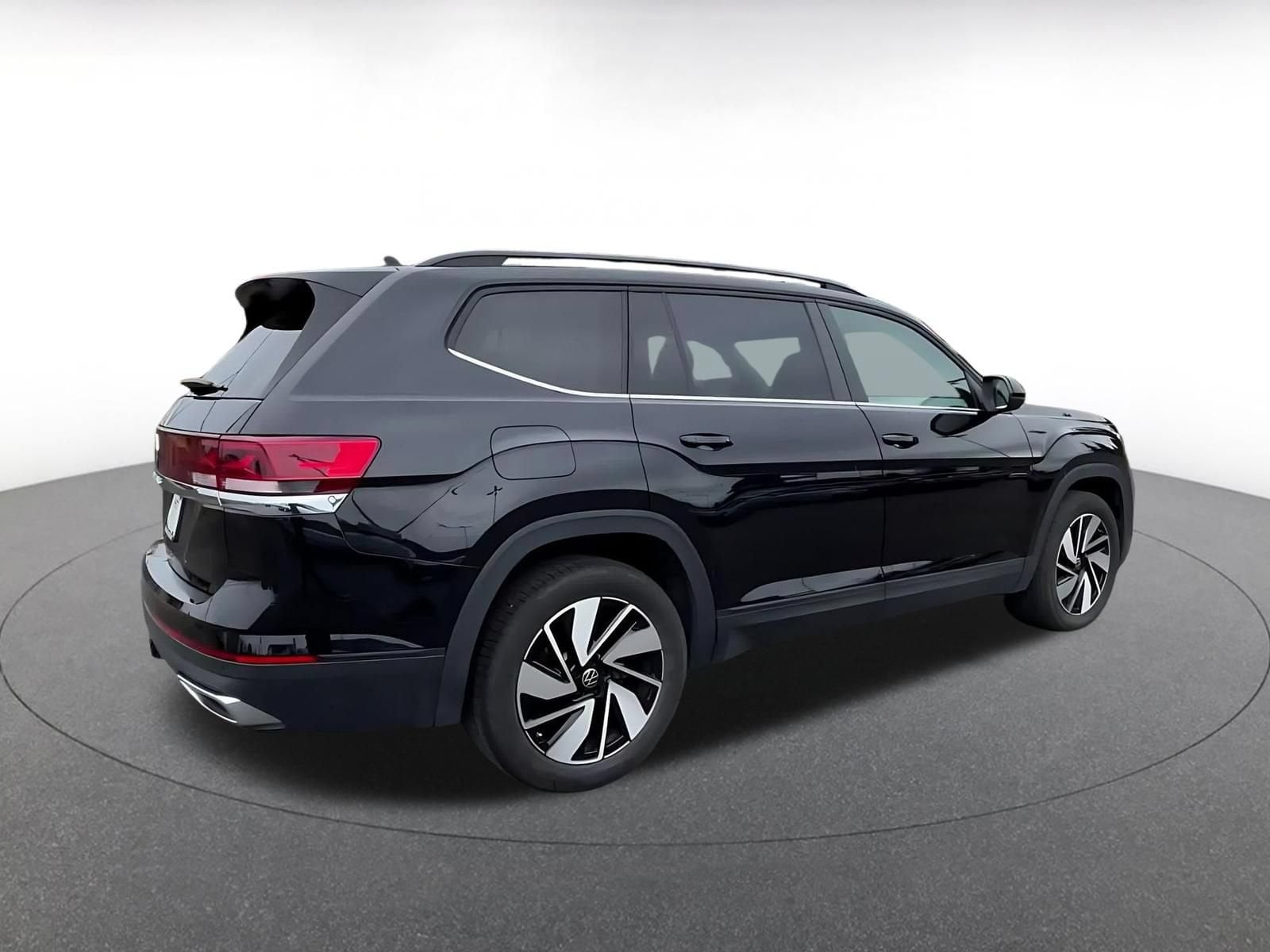 Thumbnail: 2026 Volkswagen Atlas - 15