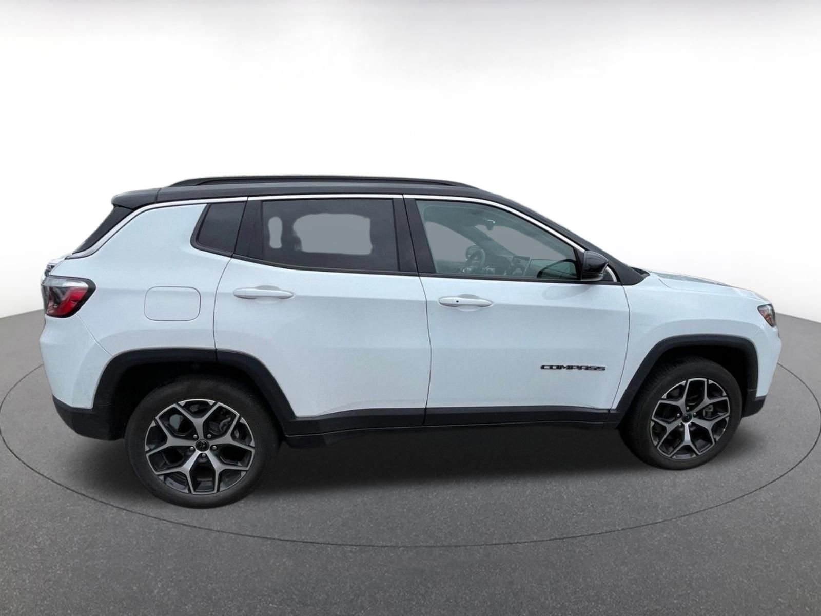 Thumbnail: 2025 Jeep Compass - 16