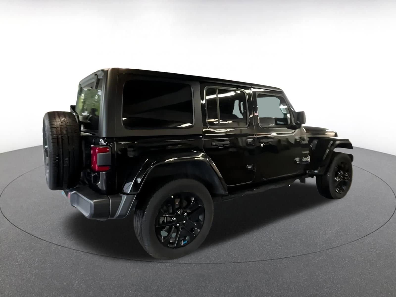 Thumbnail: 2023 Jeep Wrangler - 11