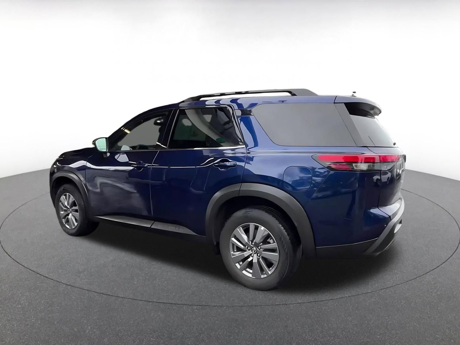 Thumbnail: 2025 Nissan Pathfinder - 8