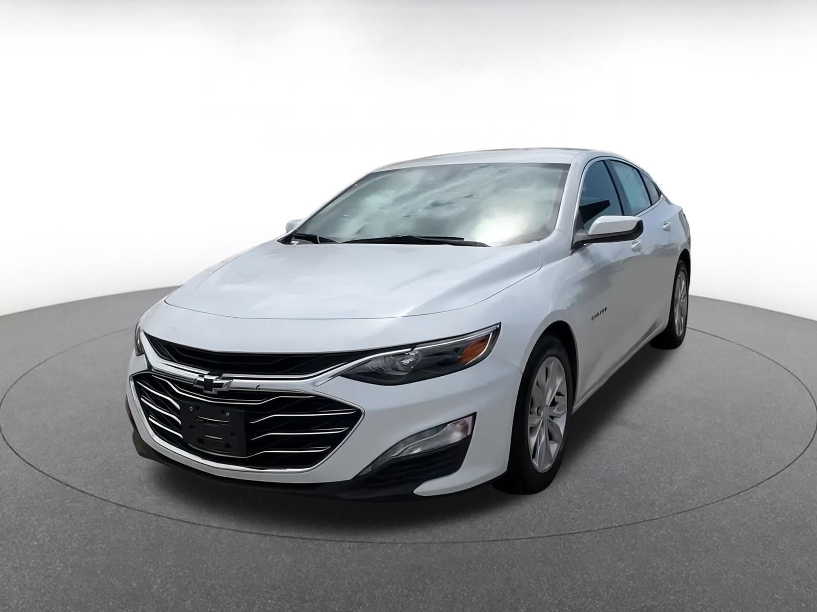 Thumbnail: 2023 Chevrolet Malibu - 6