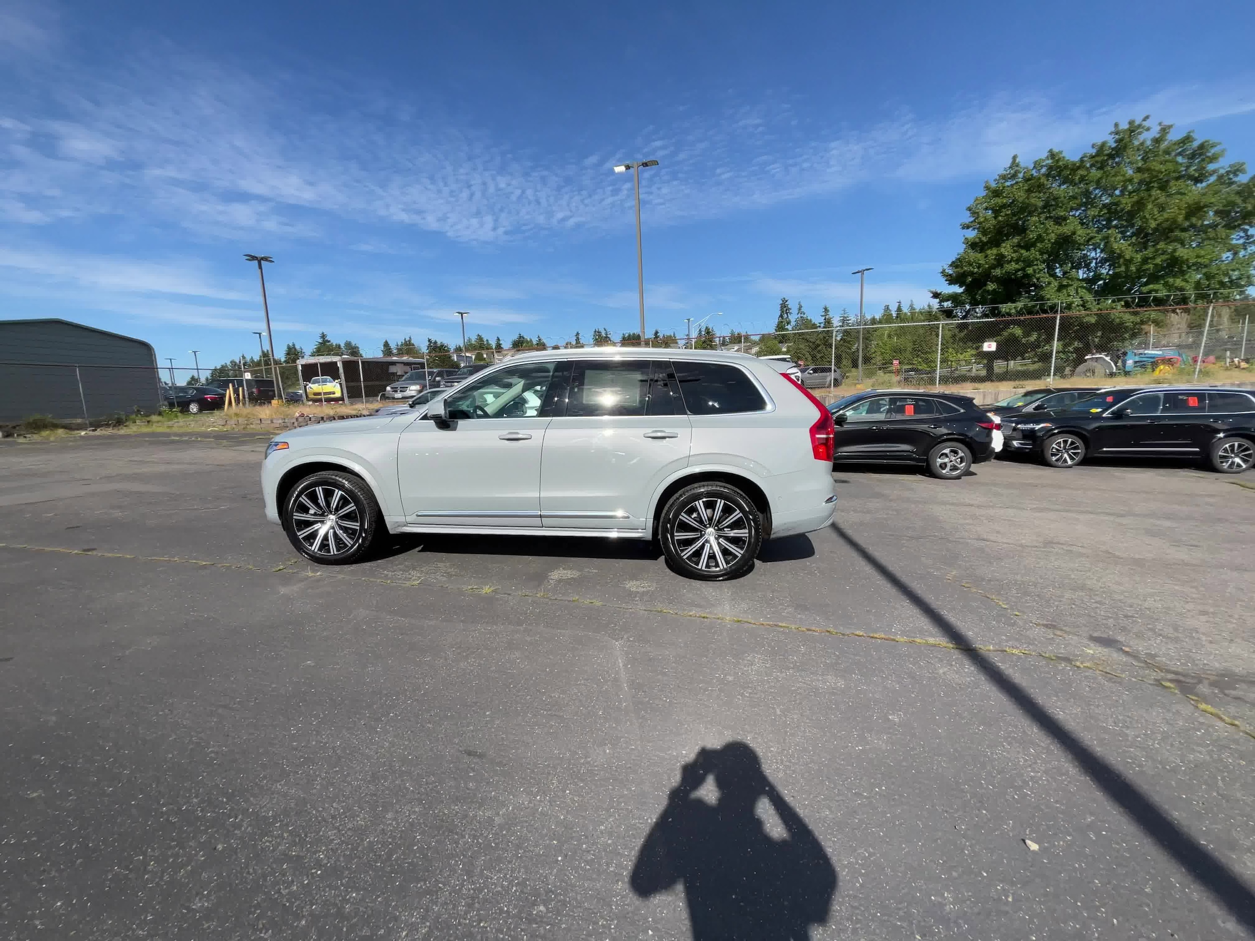 2024 Volvo XC90 B6 Plus 8