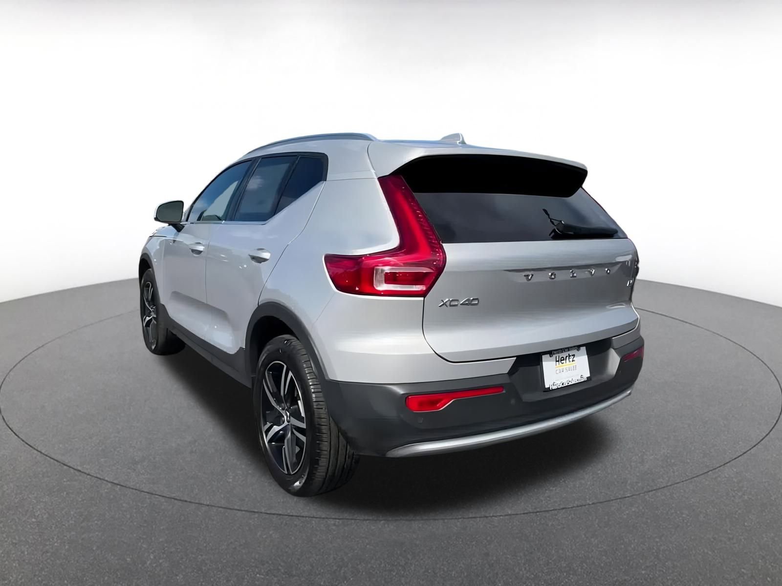 Thumbnail: 2024 Volvo XC40 - 11