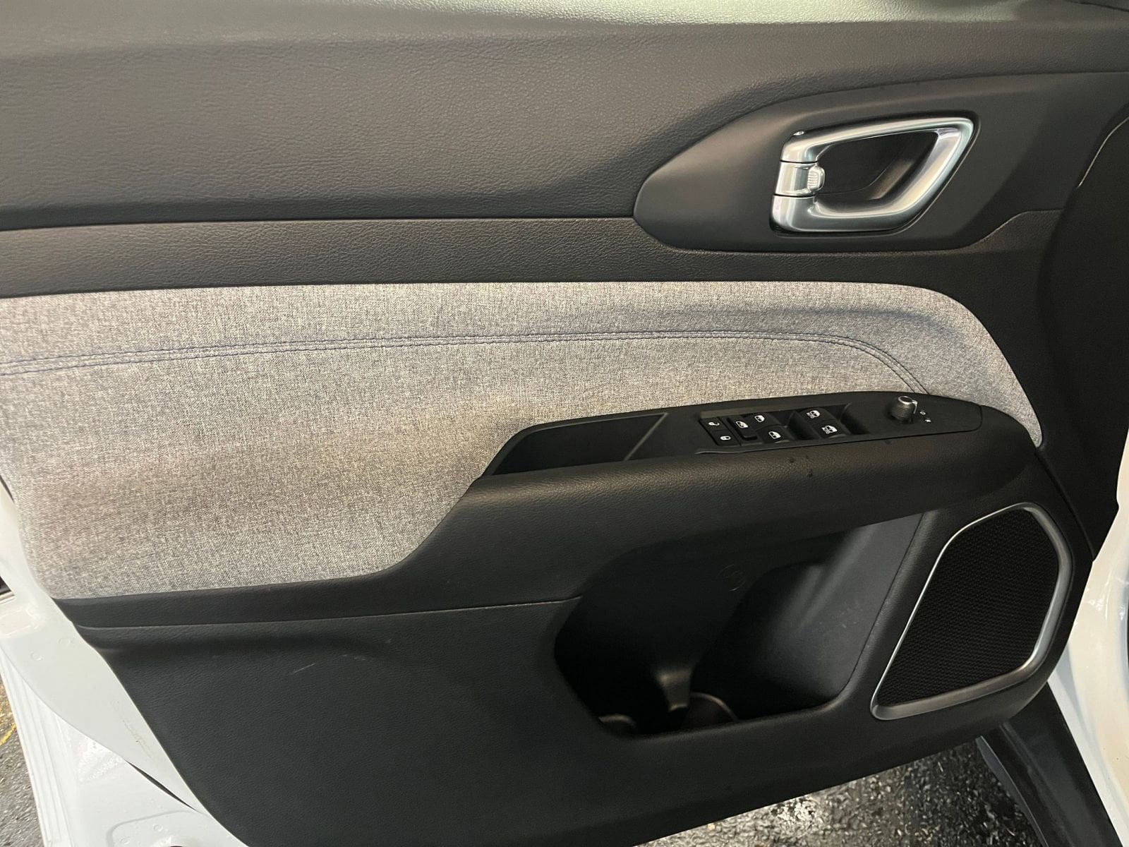 Thumbnail: 2025 Jeep Compass - 18