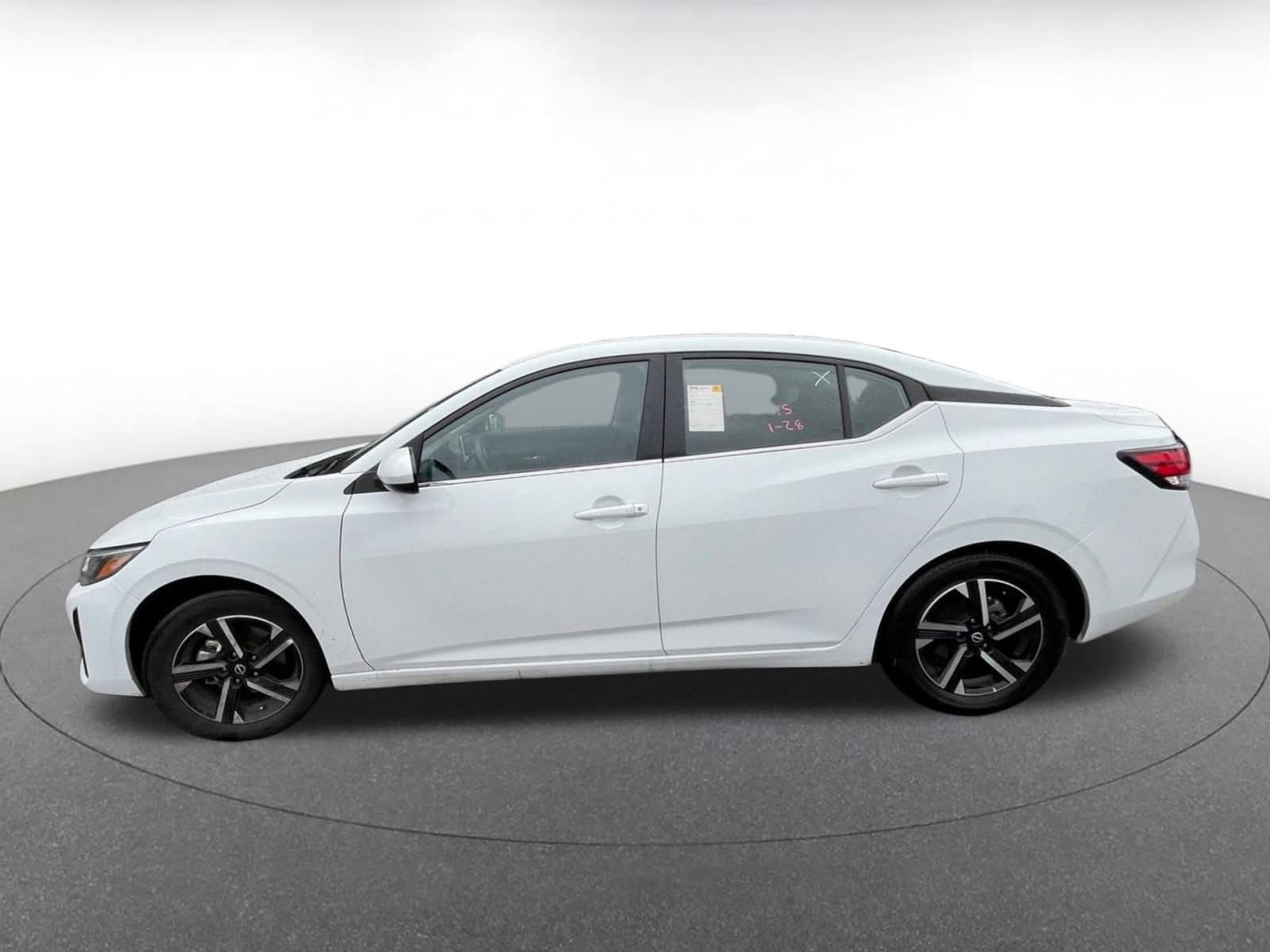 Thumbnail: 2025 Nissan Sentra - 4