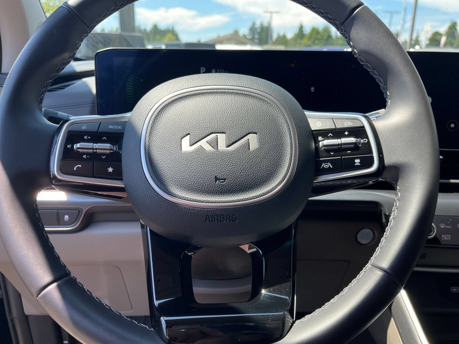 Thumbnail: 2026 Kia Carnival - 30