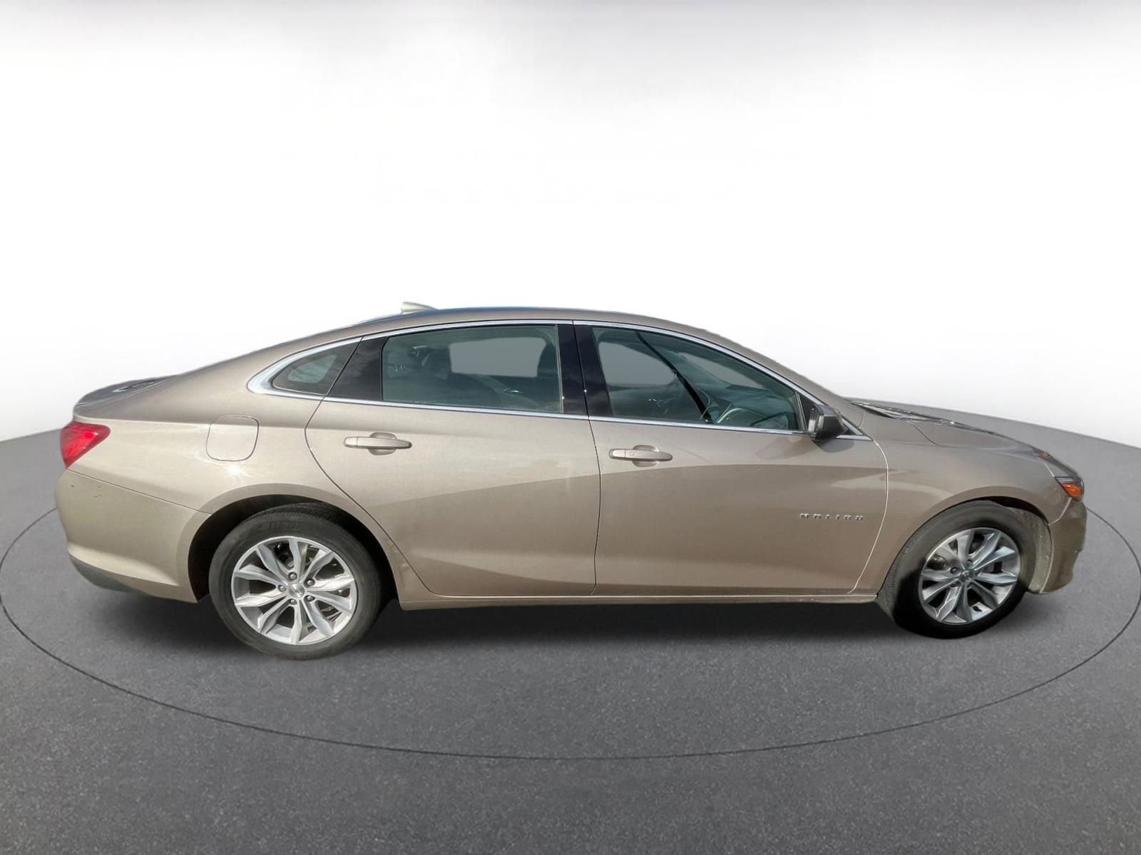 Thumbnail: 2024 Chevrolet Malibu - 8