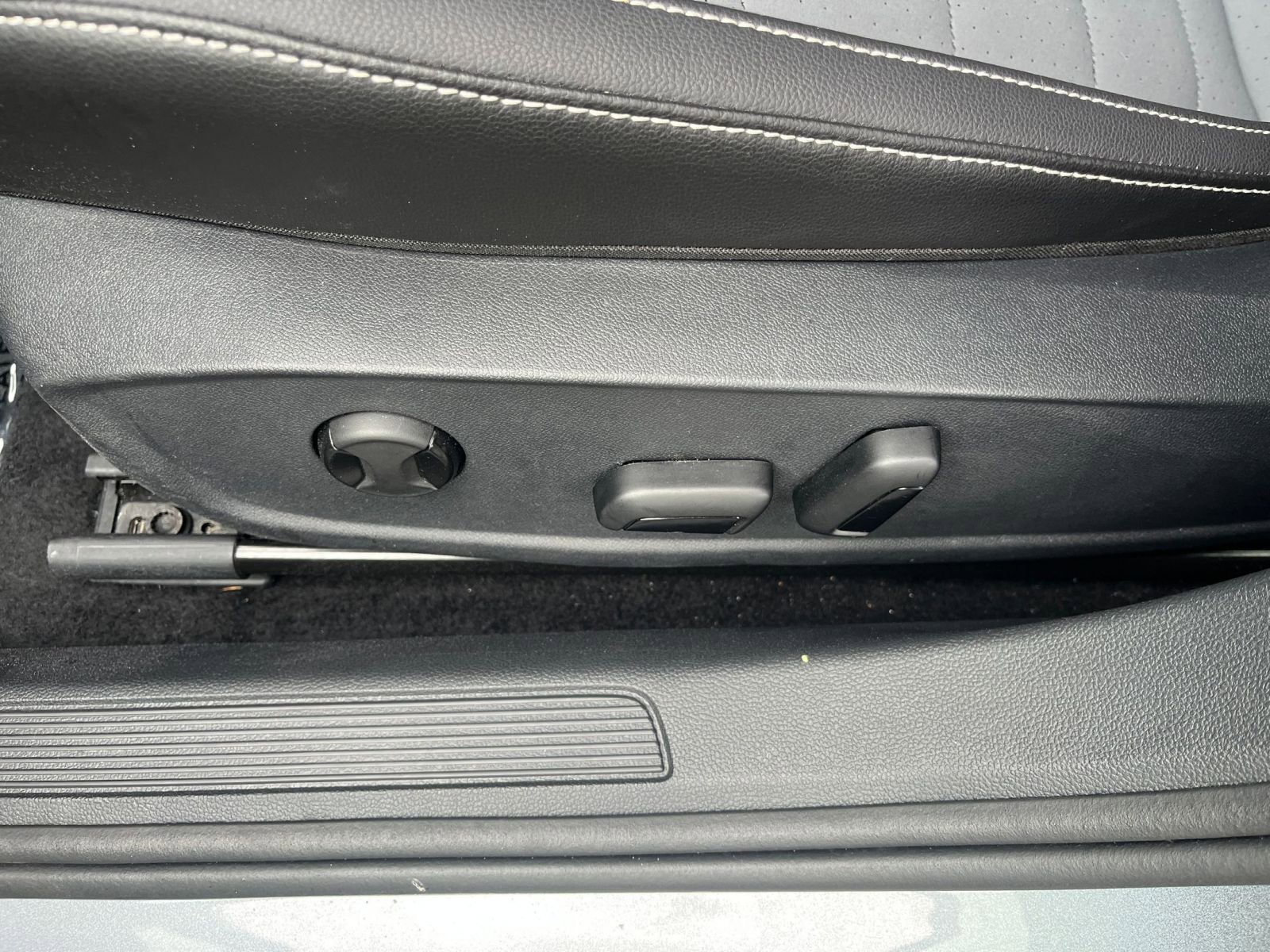 Thumbnail: 2025 Volkswagen Jetta - 22