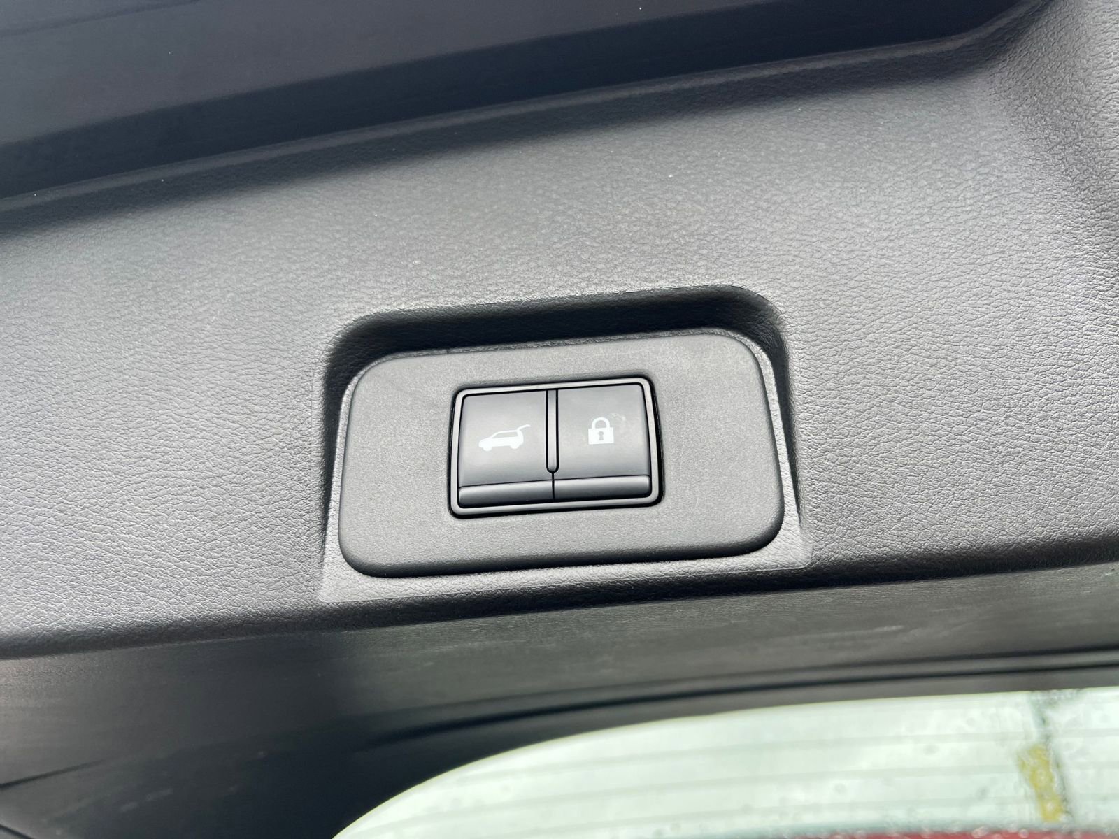 Thumbnail: 2025 Nissan Rogue - 23