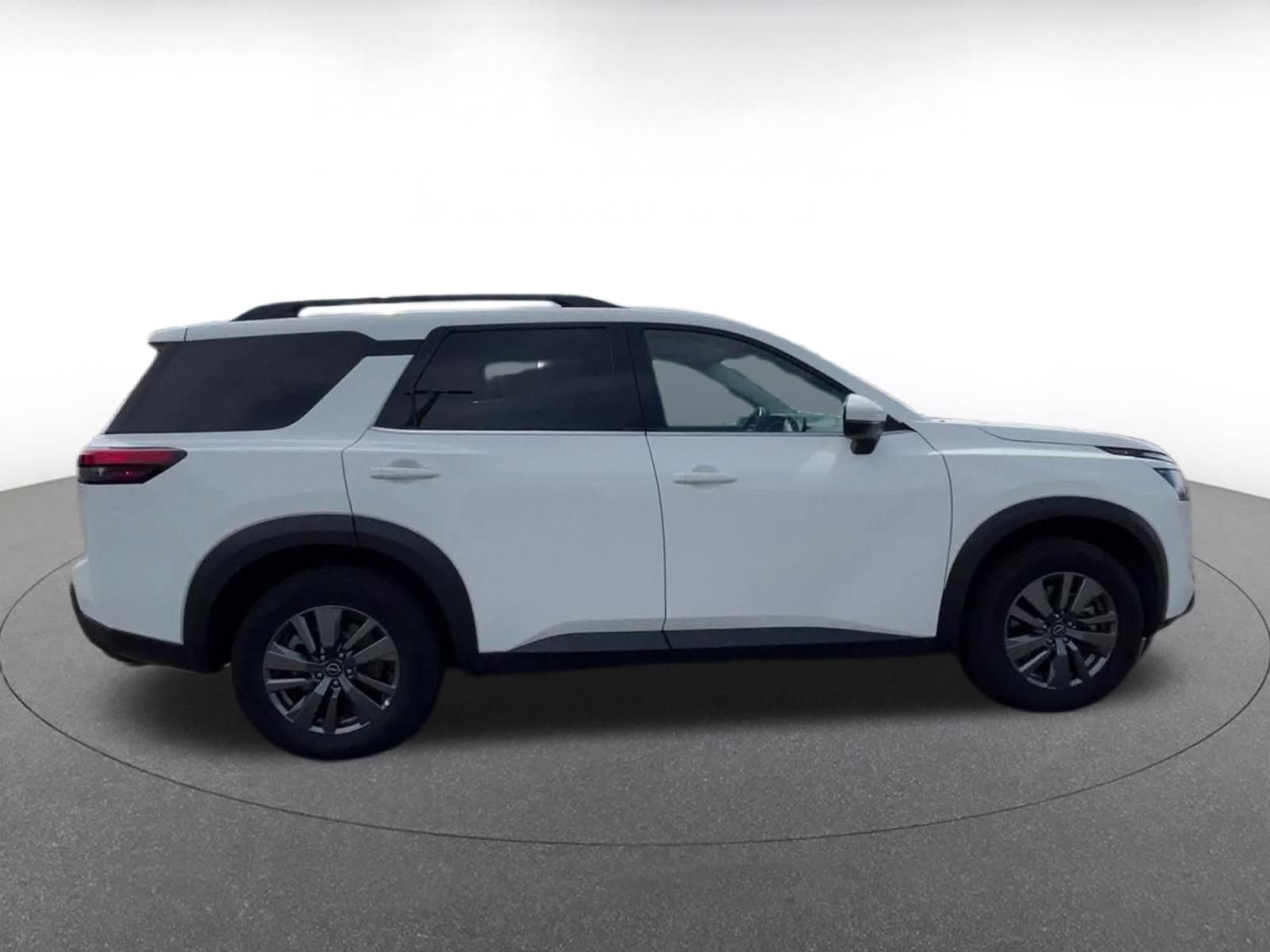 Thumbnail: 2025 Nissan Pathfinder - 16