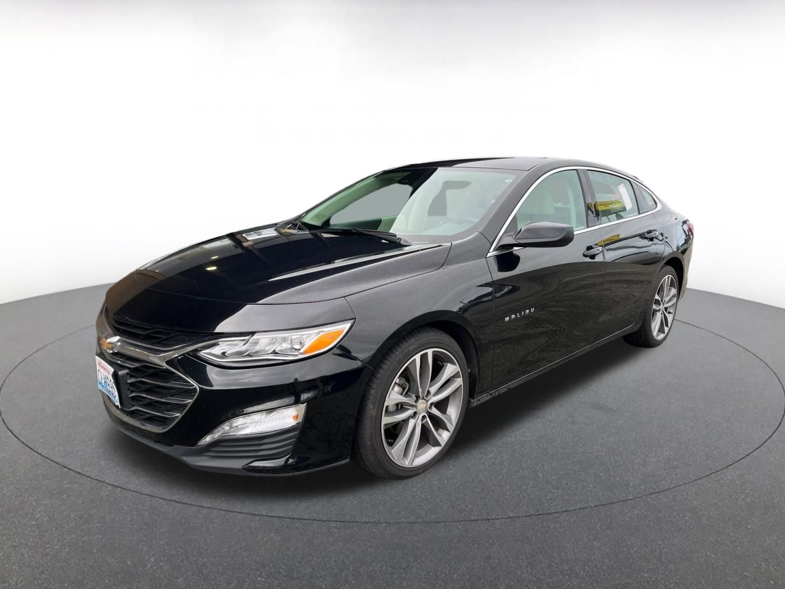 Thumbnail: 2024 Chevrolet Malibu - 3