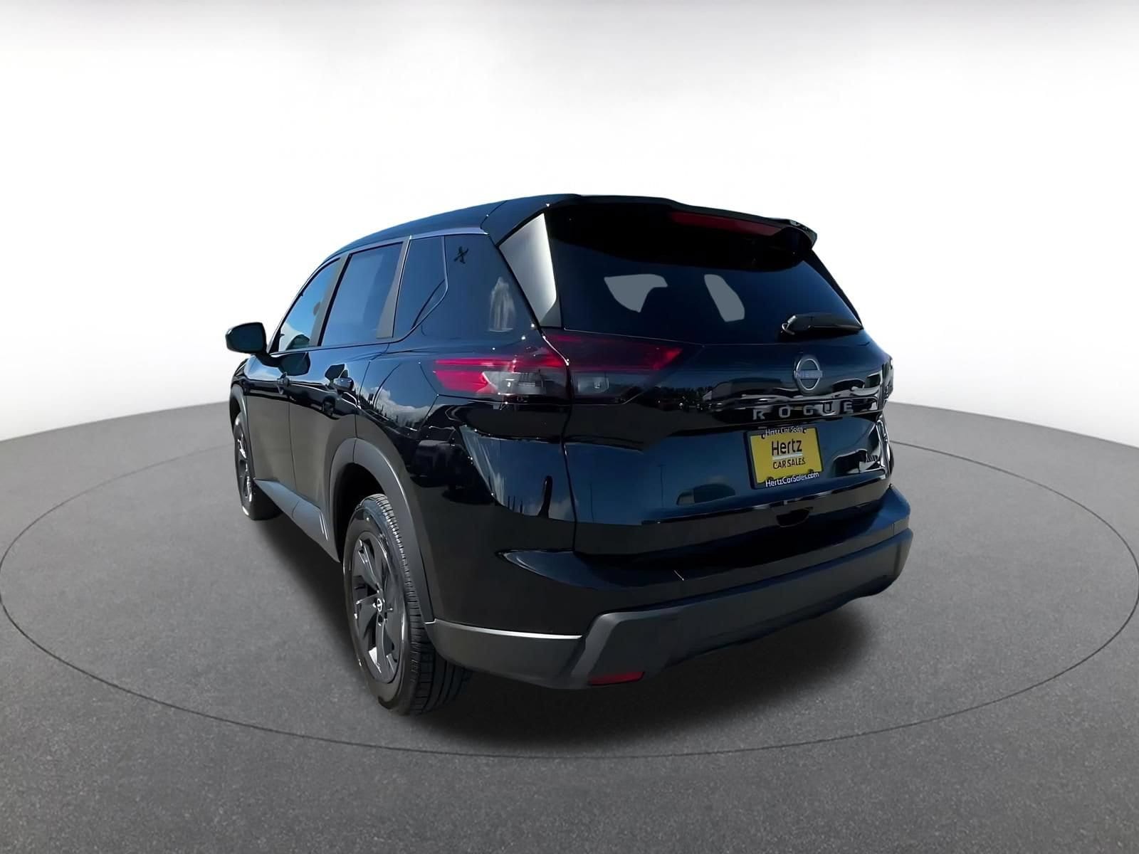 Thumbnail: 2026 Nissan Rogue - 9