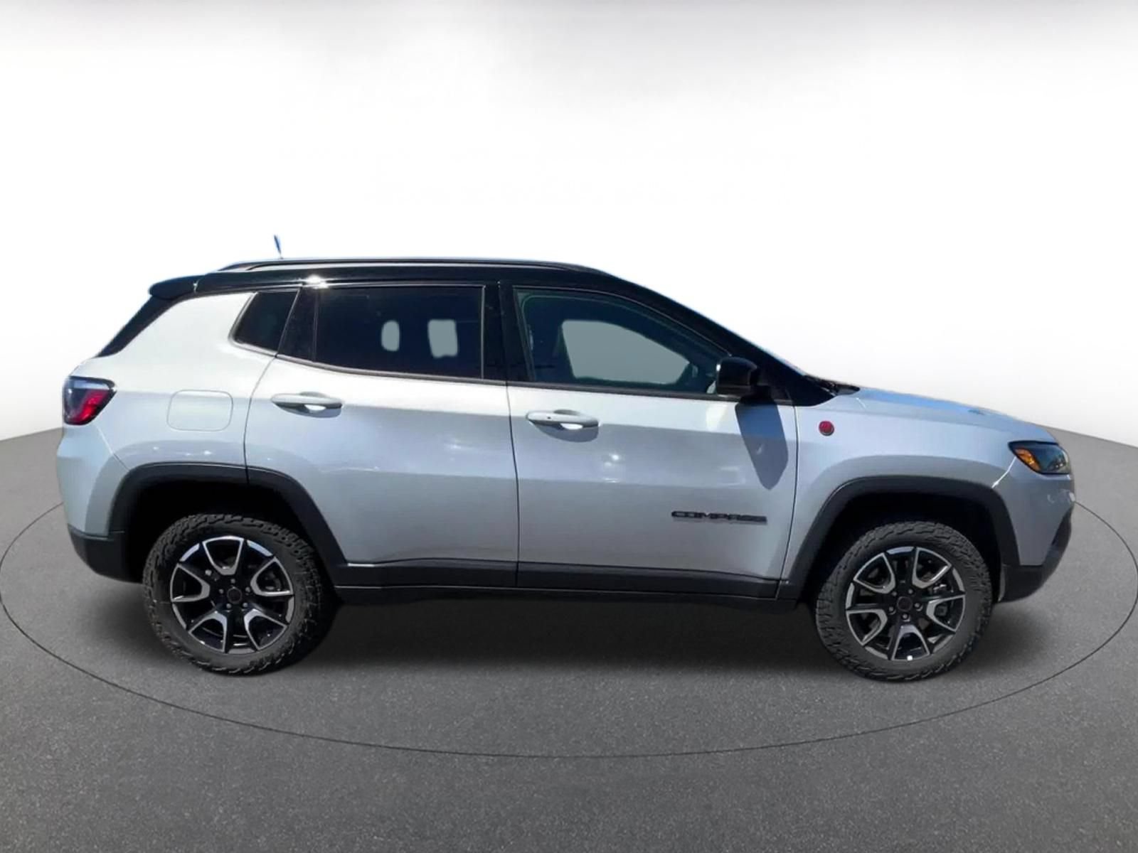 Thumbnail: 2025 Jeep Compass - 16