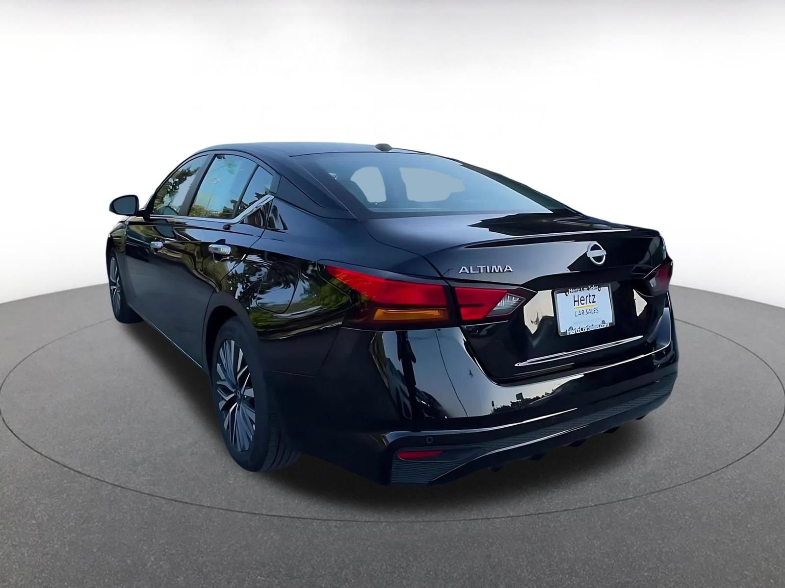 Thumbnail: 2025 Nissan Altima - 11