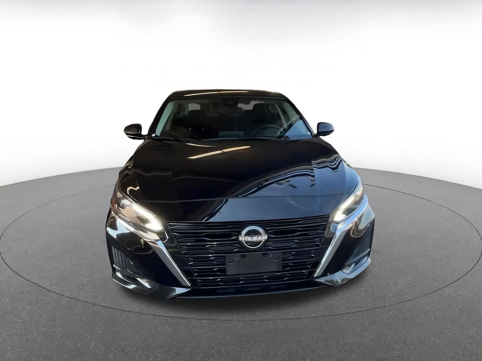 Thumbnail: 2024 Nissan Altima - 3