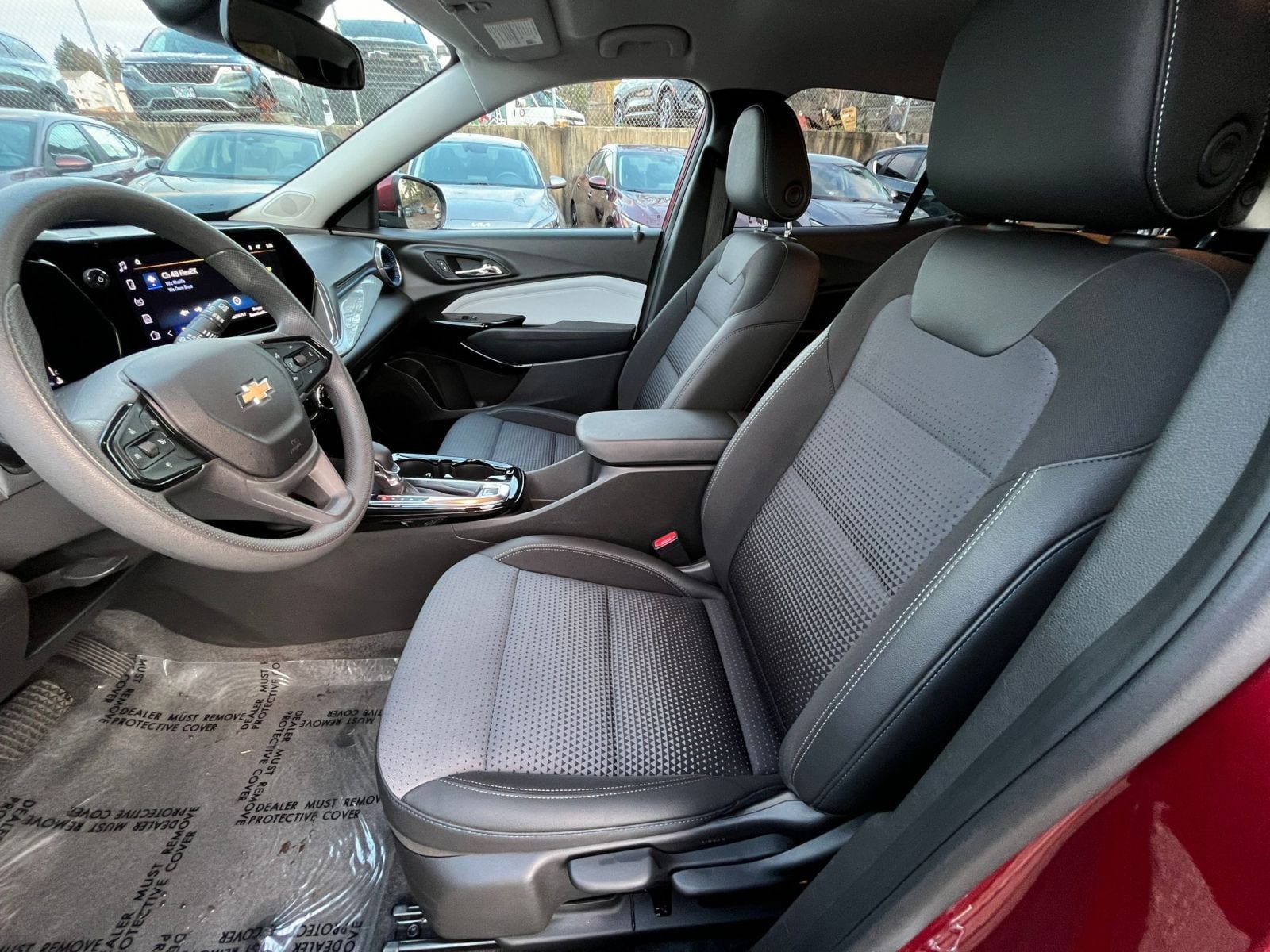 Thumbnail: 2025 Chevrolet Trax - 27