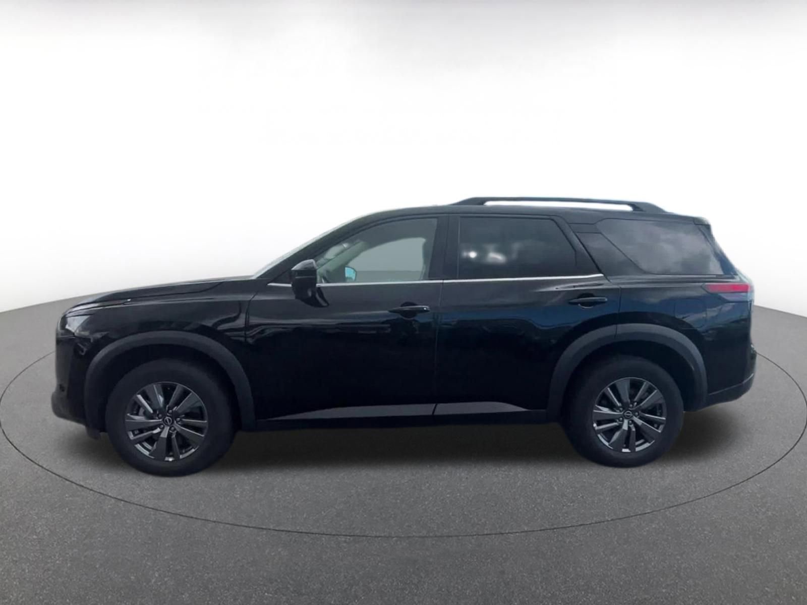Thumbnail: 2025 Nissan Pathfinder - 9
