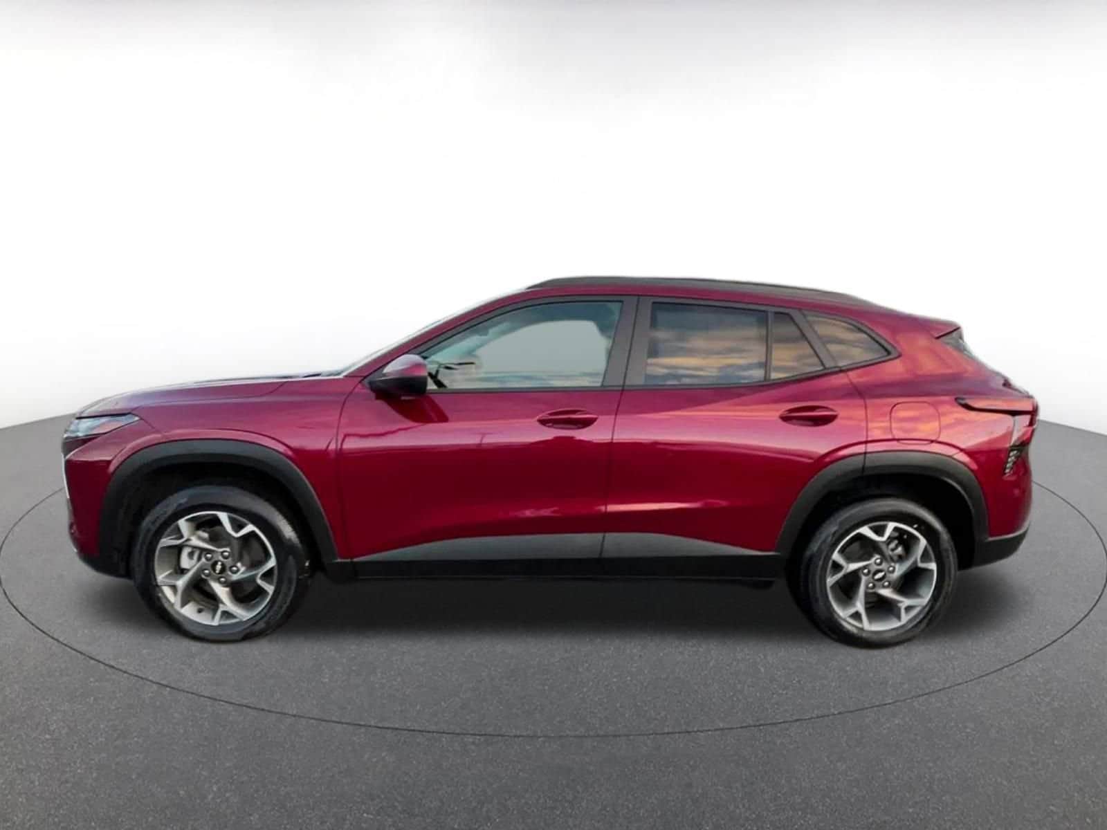 Thumbnail: 2025 Chevrolet Trax - 9