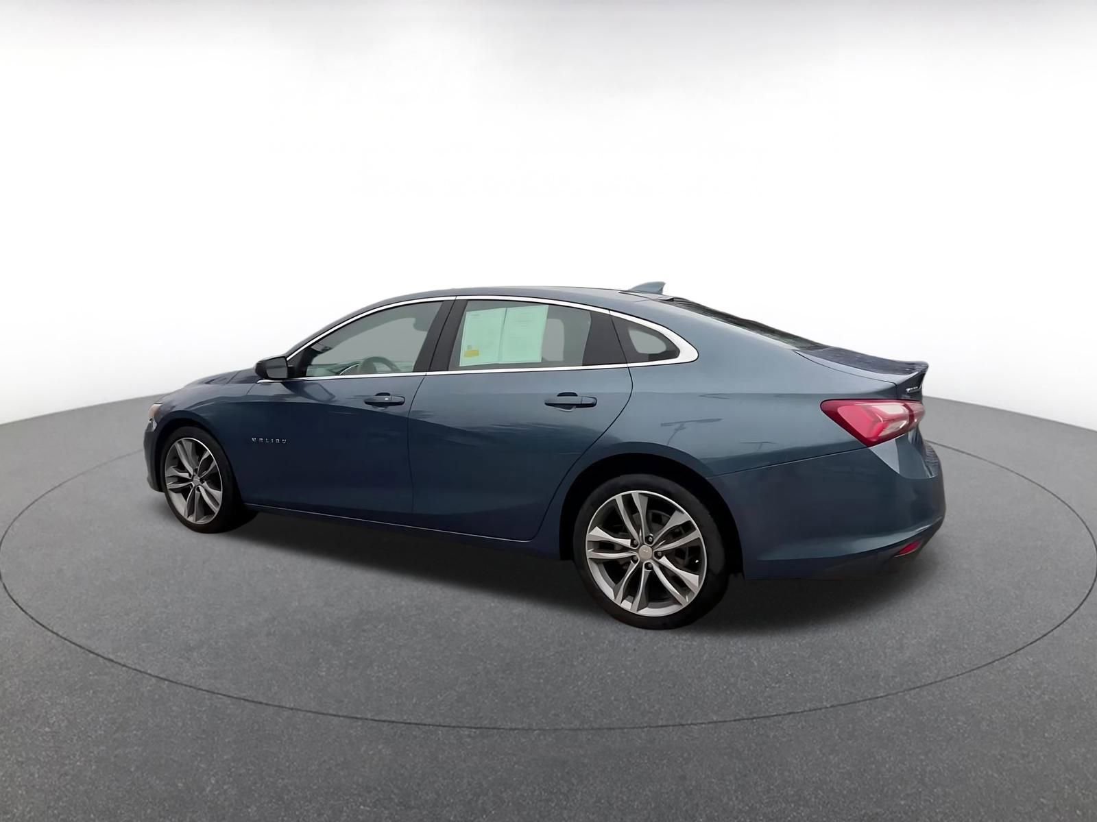 Thumbnail: 2024 Chevrolet Malibu - 10