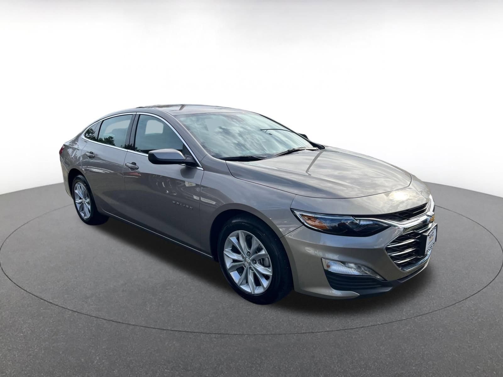 Thumbnail: 2024 Chevrolet Malibu - 1