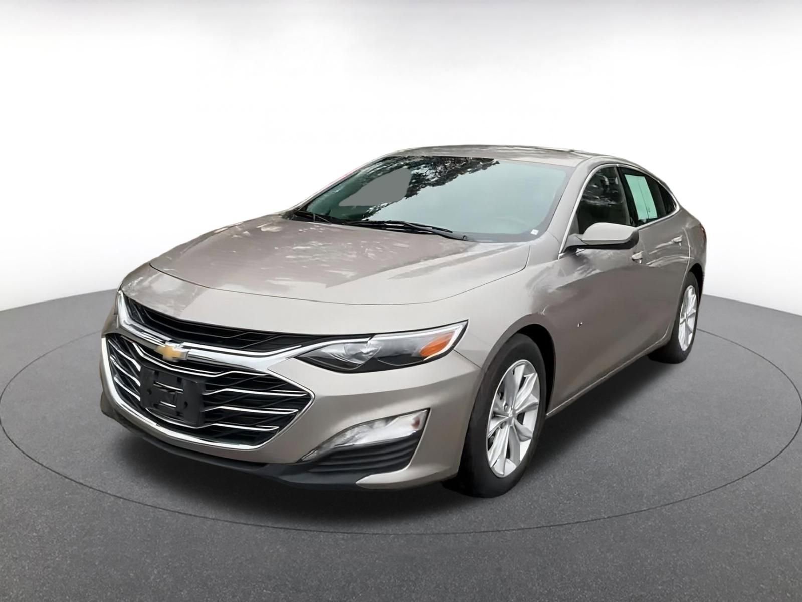 Thumbnail: 2023 Chevrolet Malibu - 6