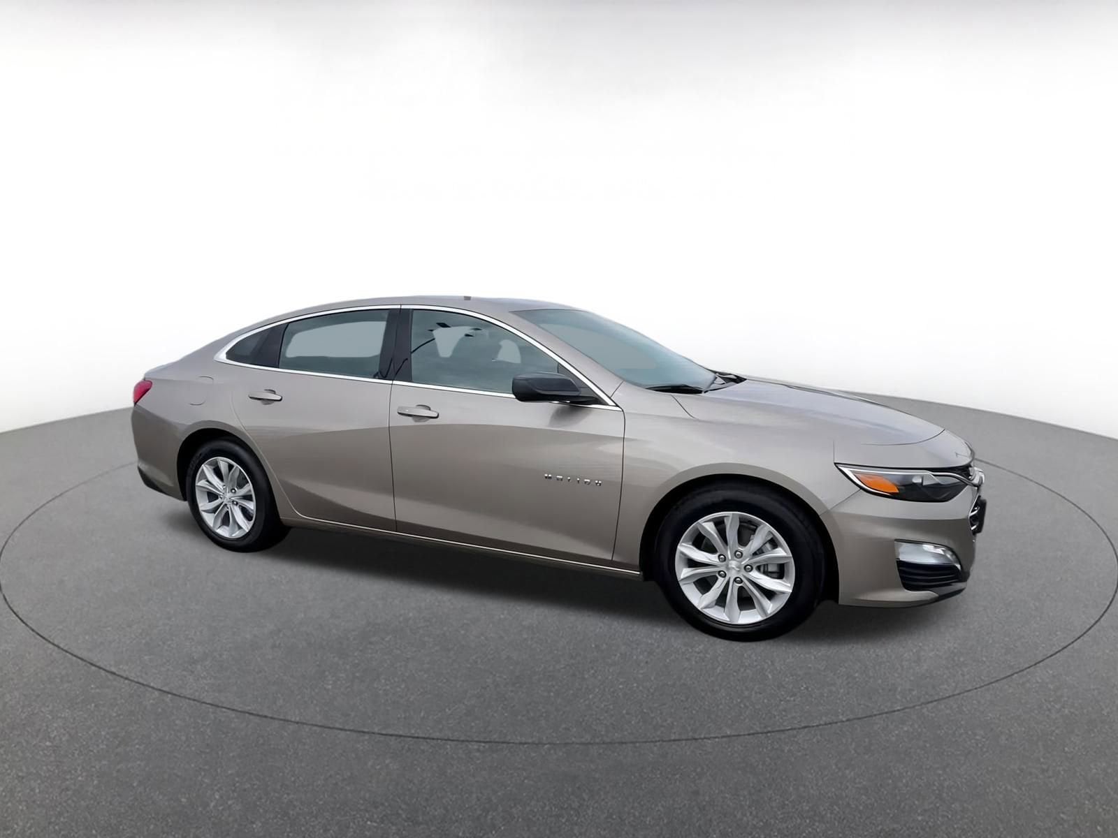 Thumbnail: 2023 Chevrolet Malibu - 2