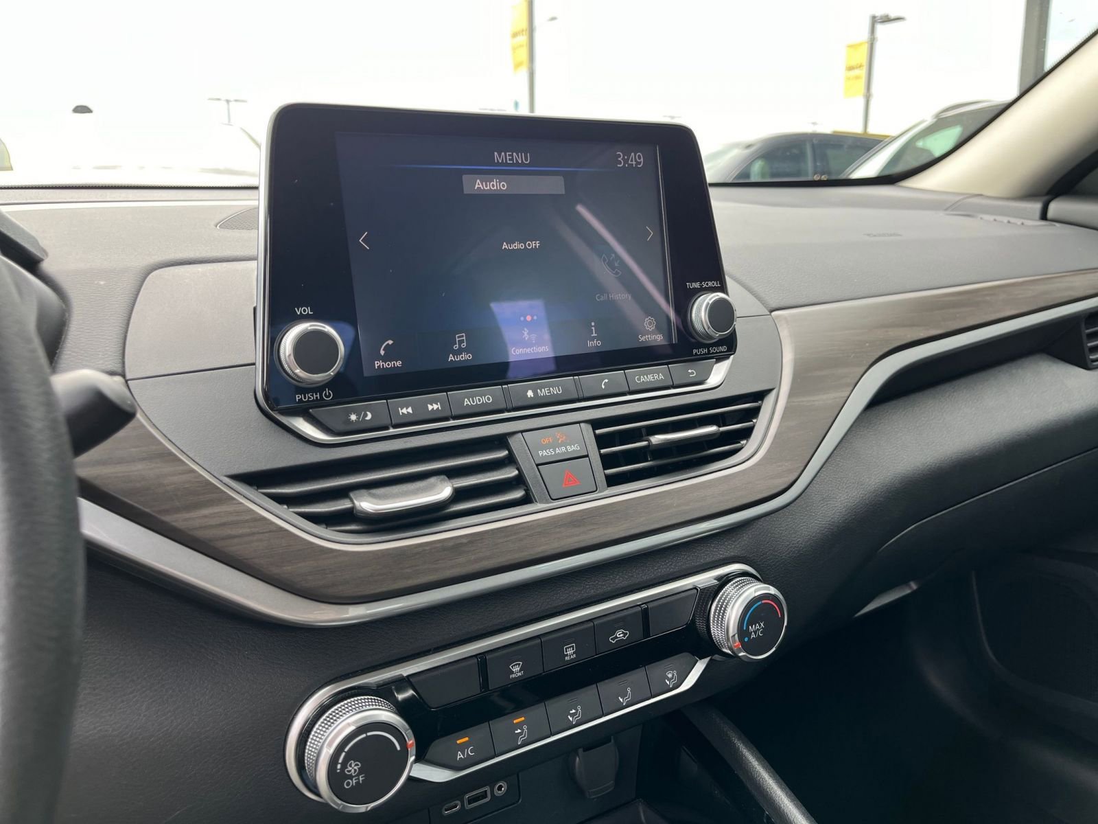 Thumbnail: 2024 Nissan Altima - 21