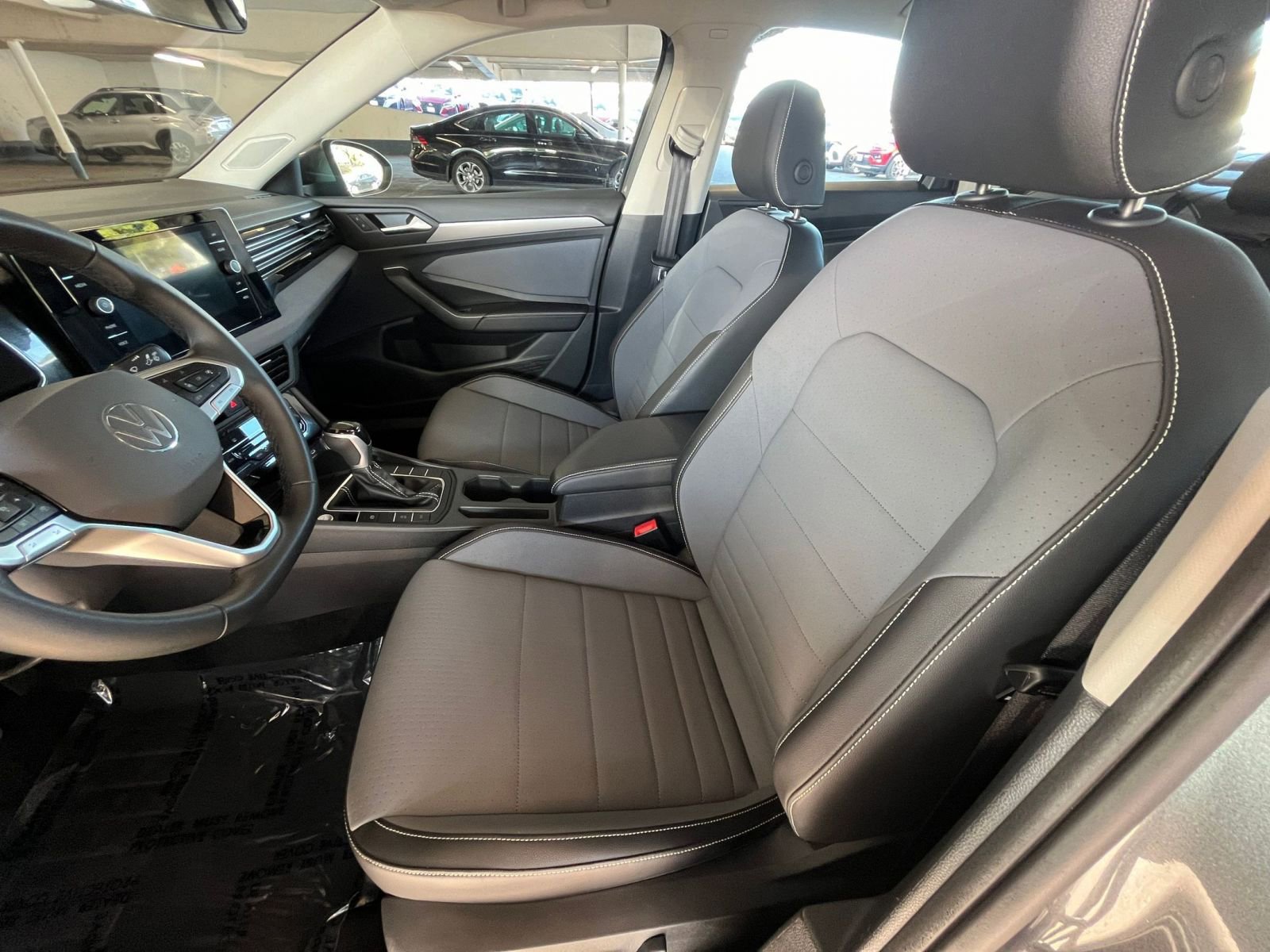 Thumbnail: 2025 Volkswagen Jetta - 27