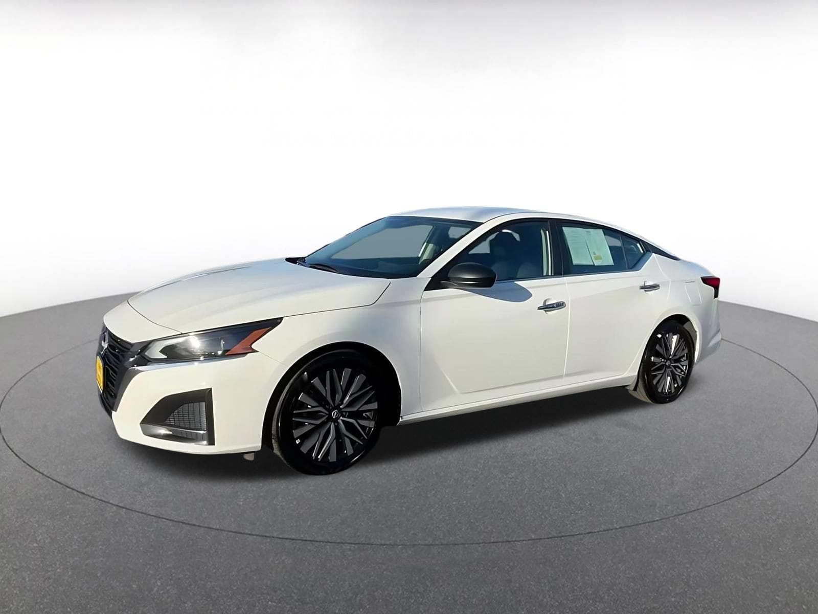 Thumbnail: 2025 Nissan Altima - 7