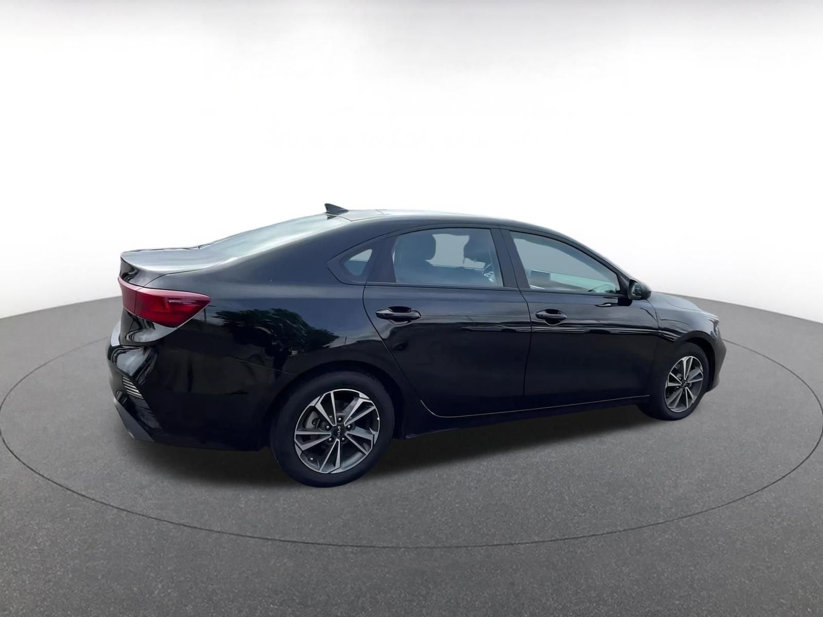 2024 Kia Forte LXS 15