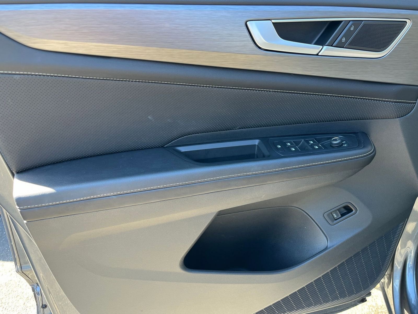 Thumbnail: 2025 Volkswagen Atlas - 20