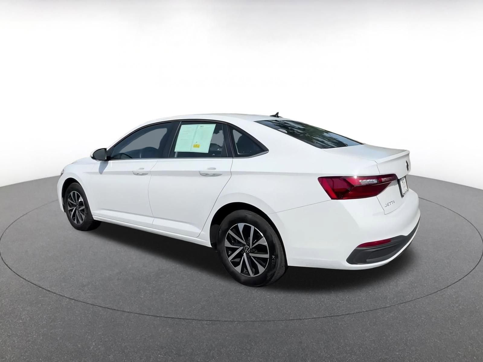 2024 Volkswagen Jetta S 10