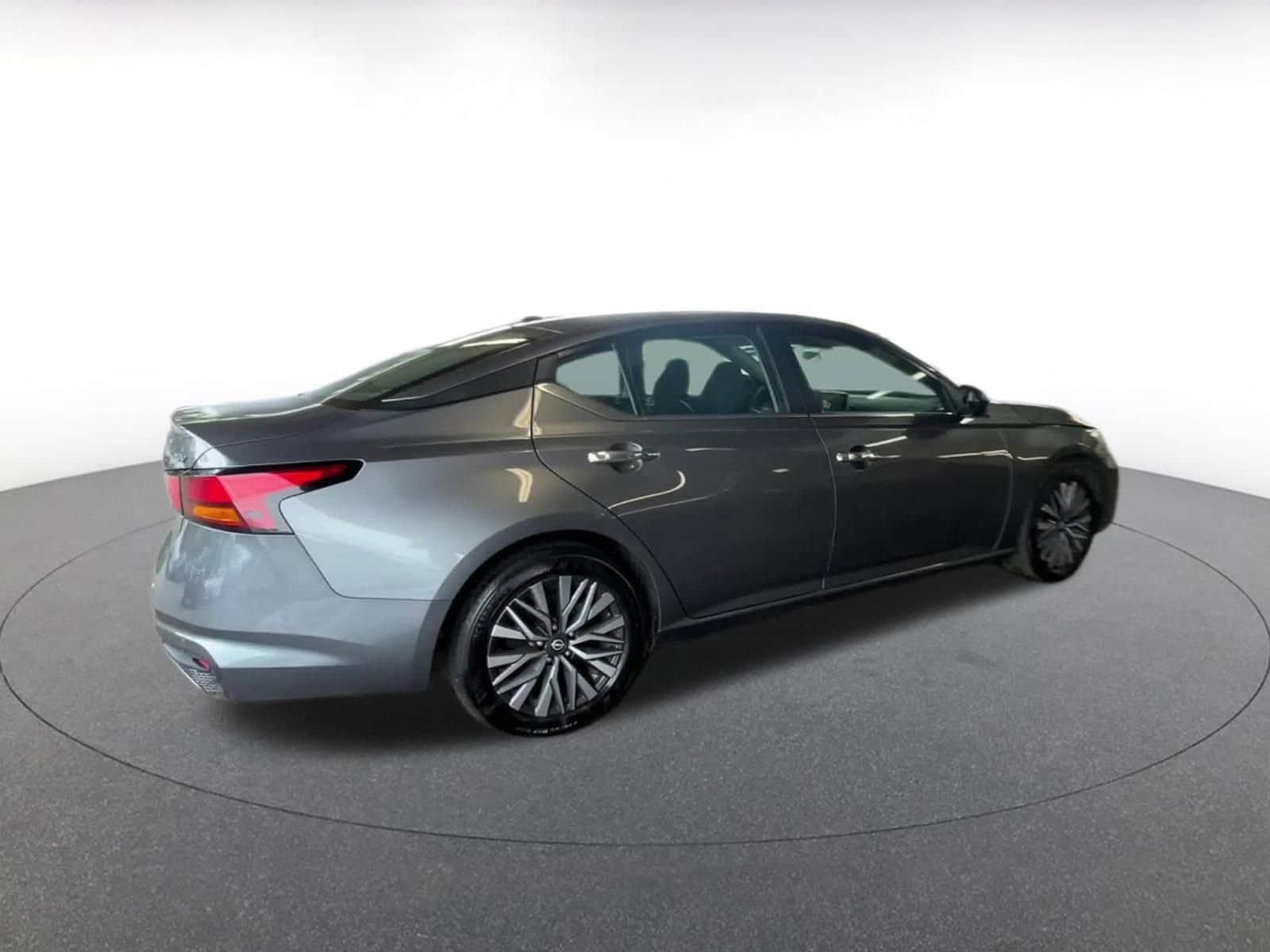 Thumbnail: 2024 Nissan Altima - 12